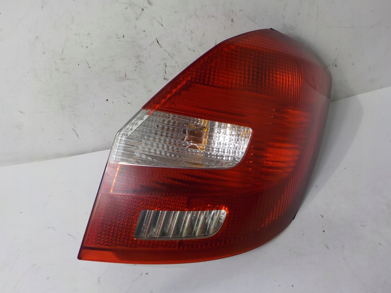 SKODA FABIA II HB KOMBI light right rear part rear EU
