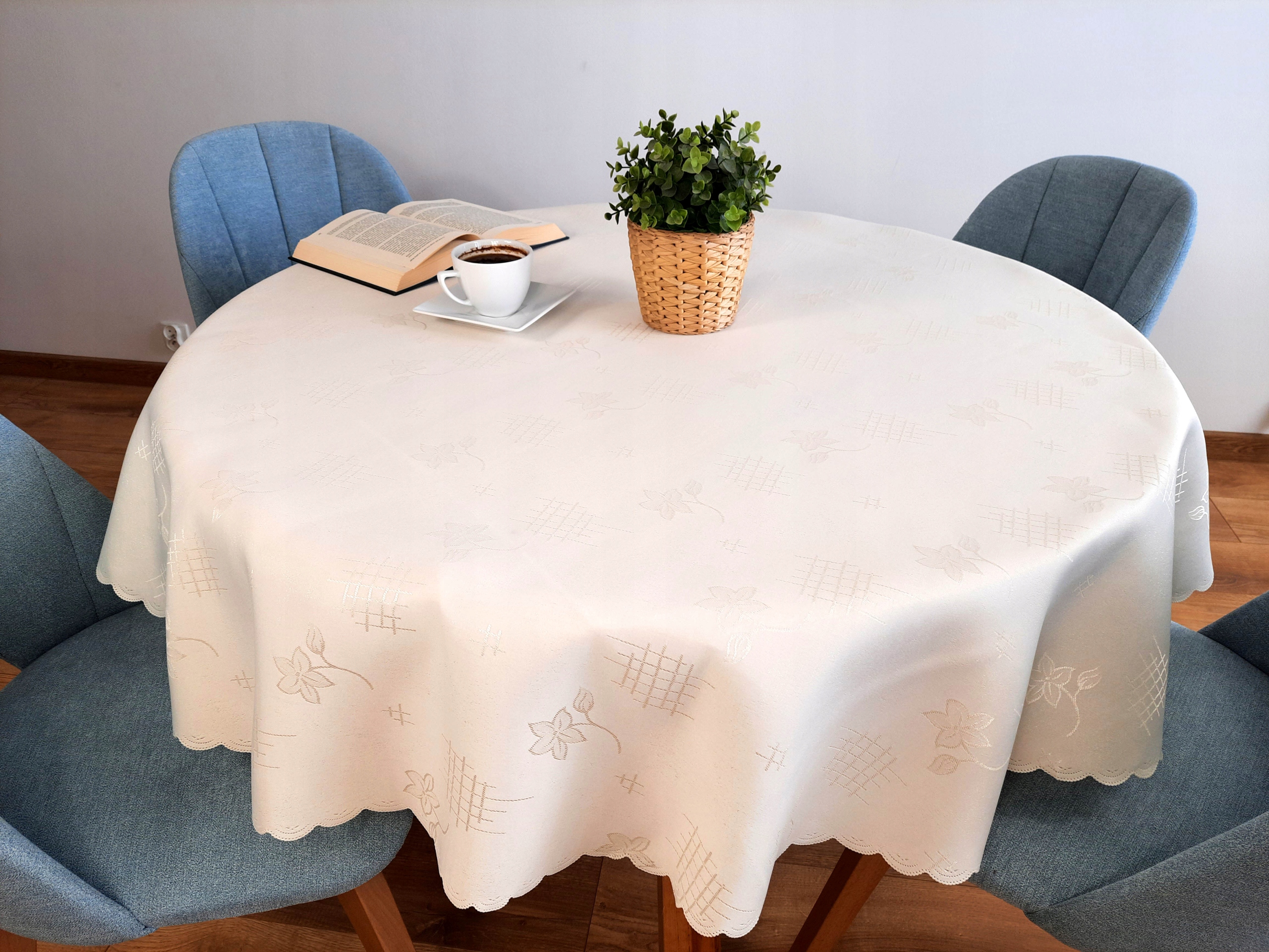 OBRUS Okrągły Plamoodporny Kremowy Śred 120 Typ obrus