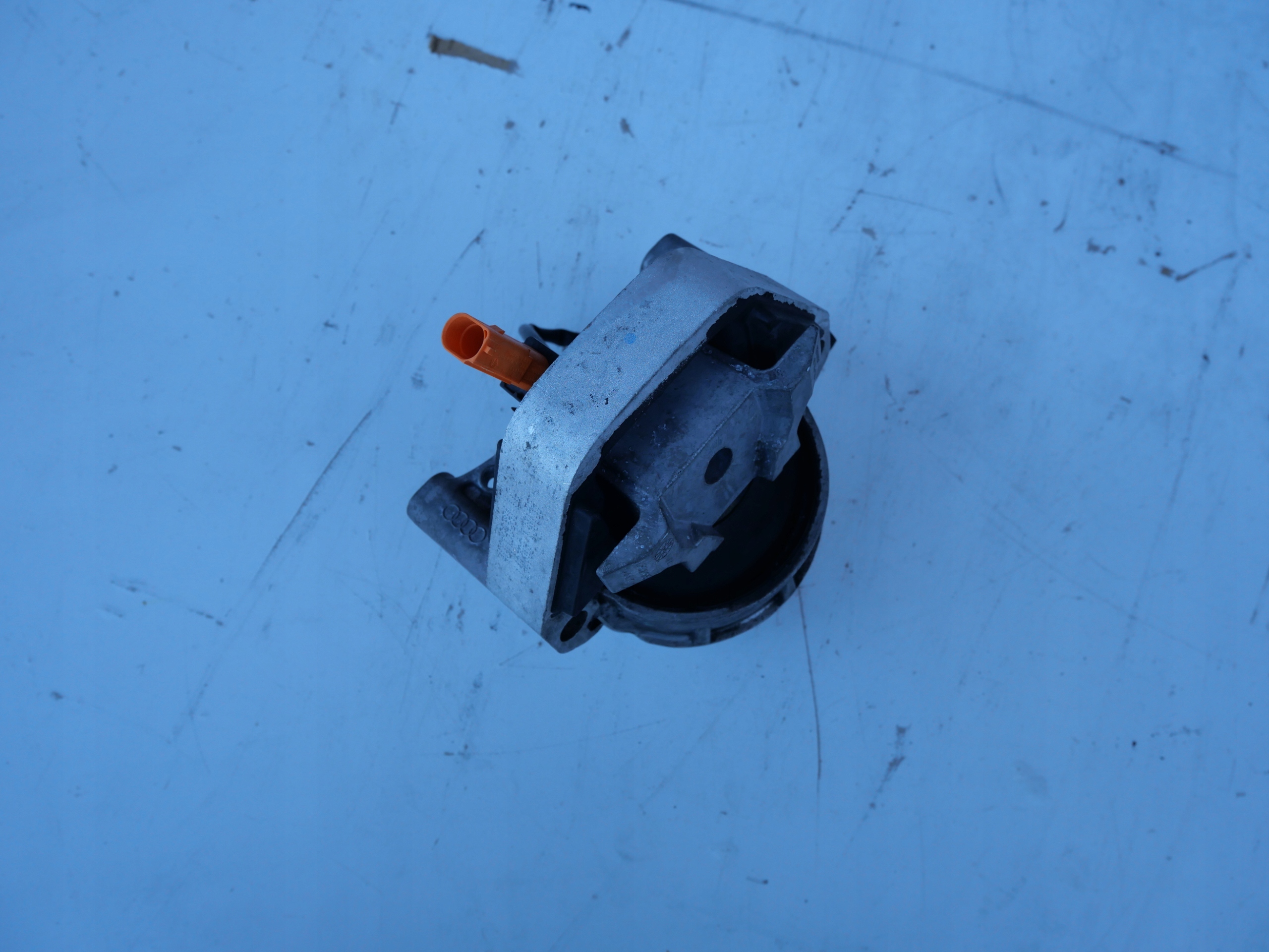 AUDI A6 C7 engine mount 4G0199381LG sensor