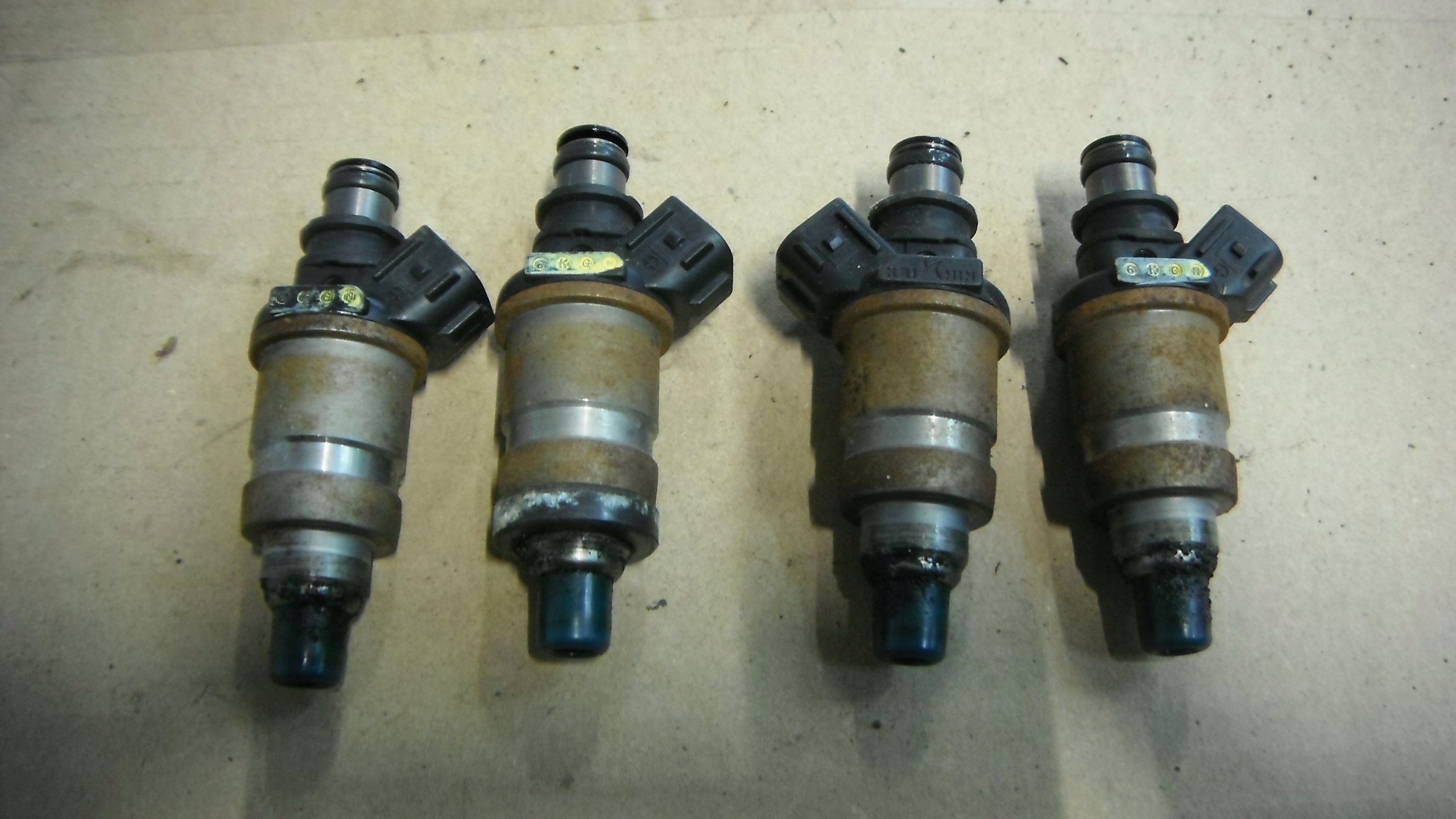 HONDA CIVIC 6 VI 1.4 95-01 WTRYSKIWACZ PALIWA