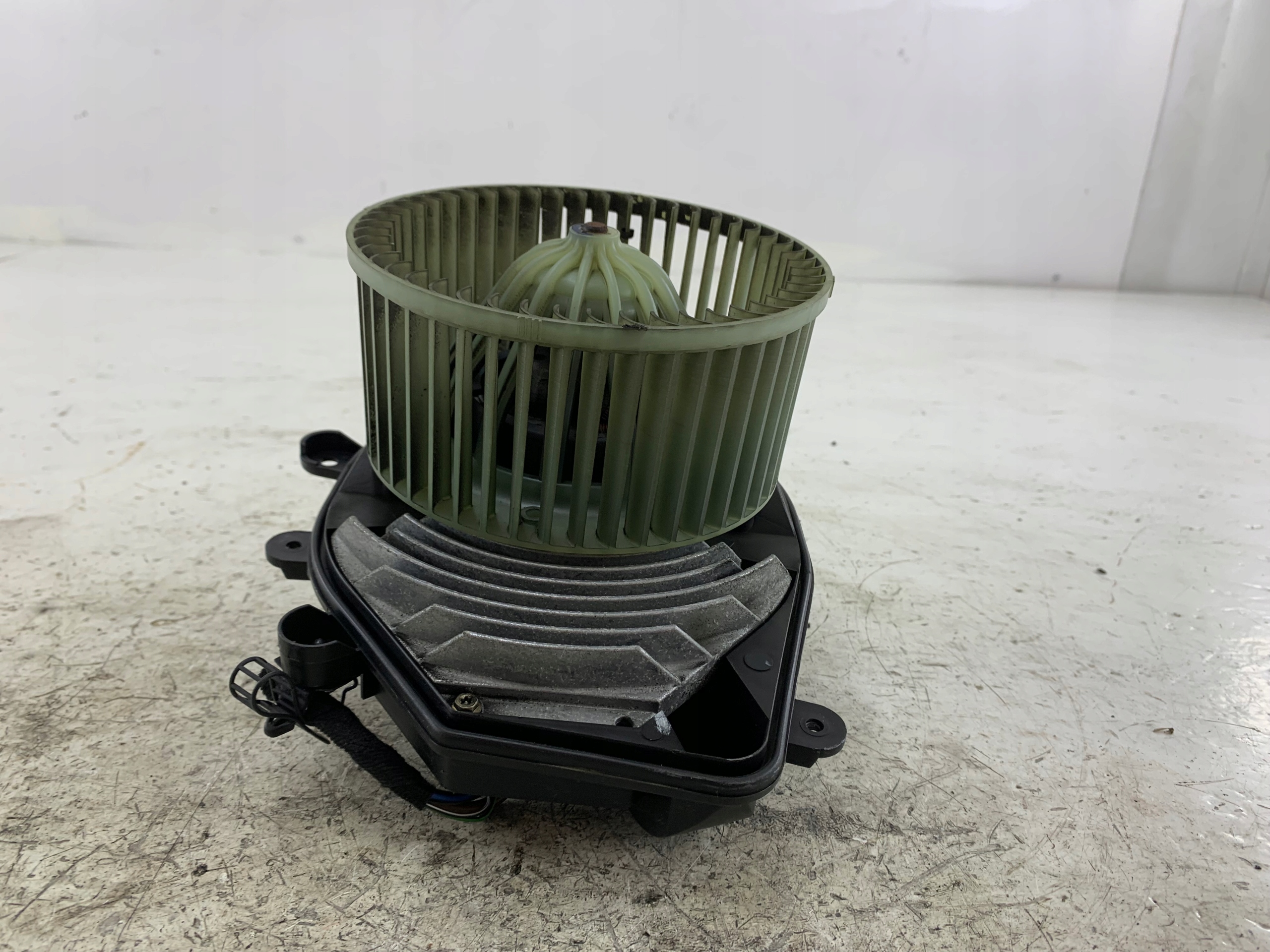 VW PASSAT B5 LIFT heating air conditioning devices 8D1820021 740221233F