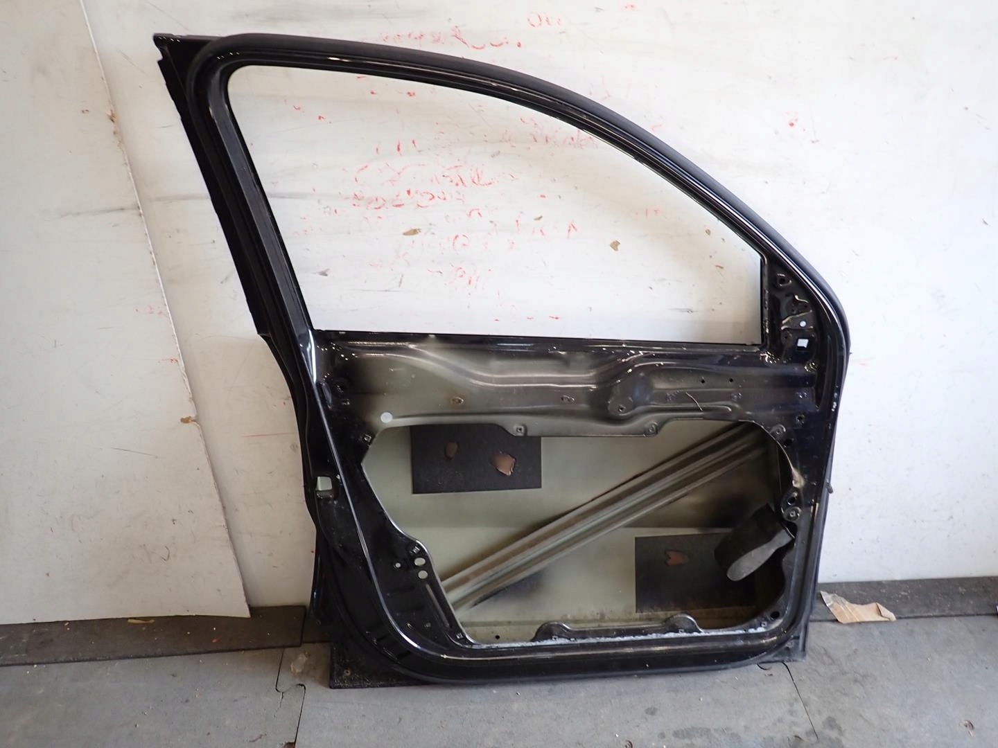 door front front left VW TIGUAN and 2007-2015 5N0831311C