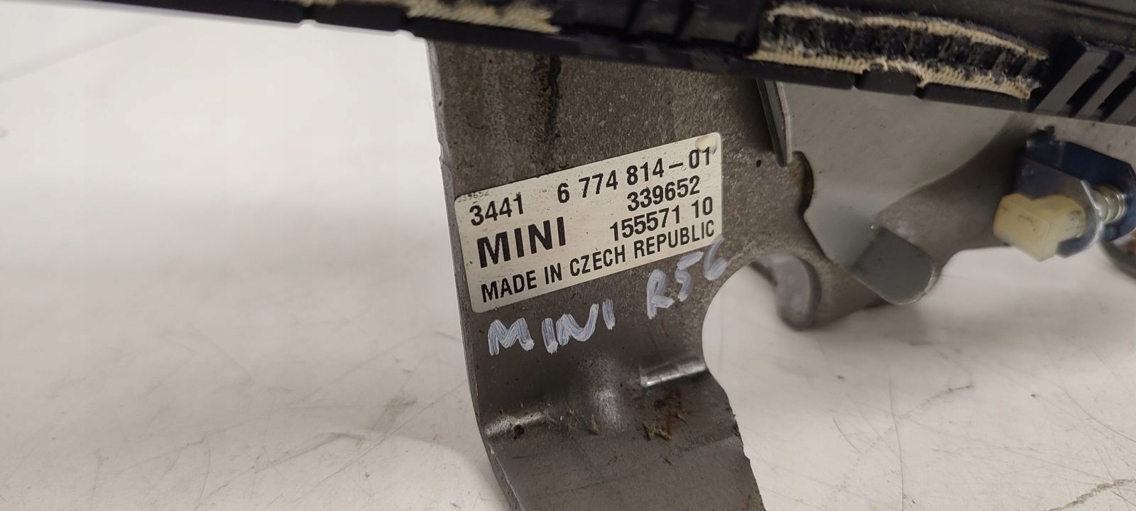páčka elektrická brzda Mini R56 1,6 VTI