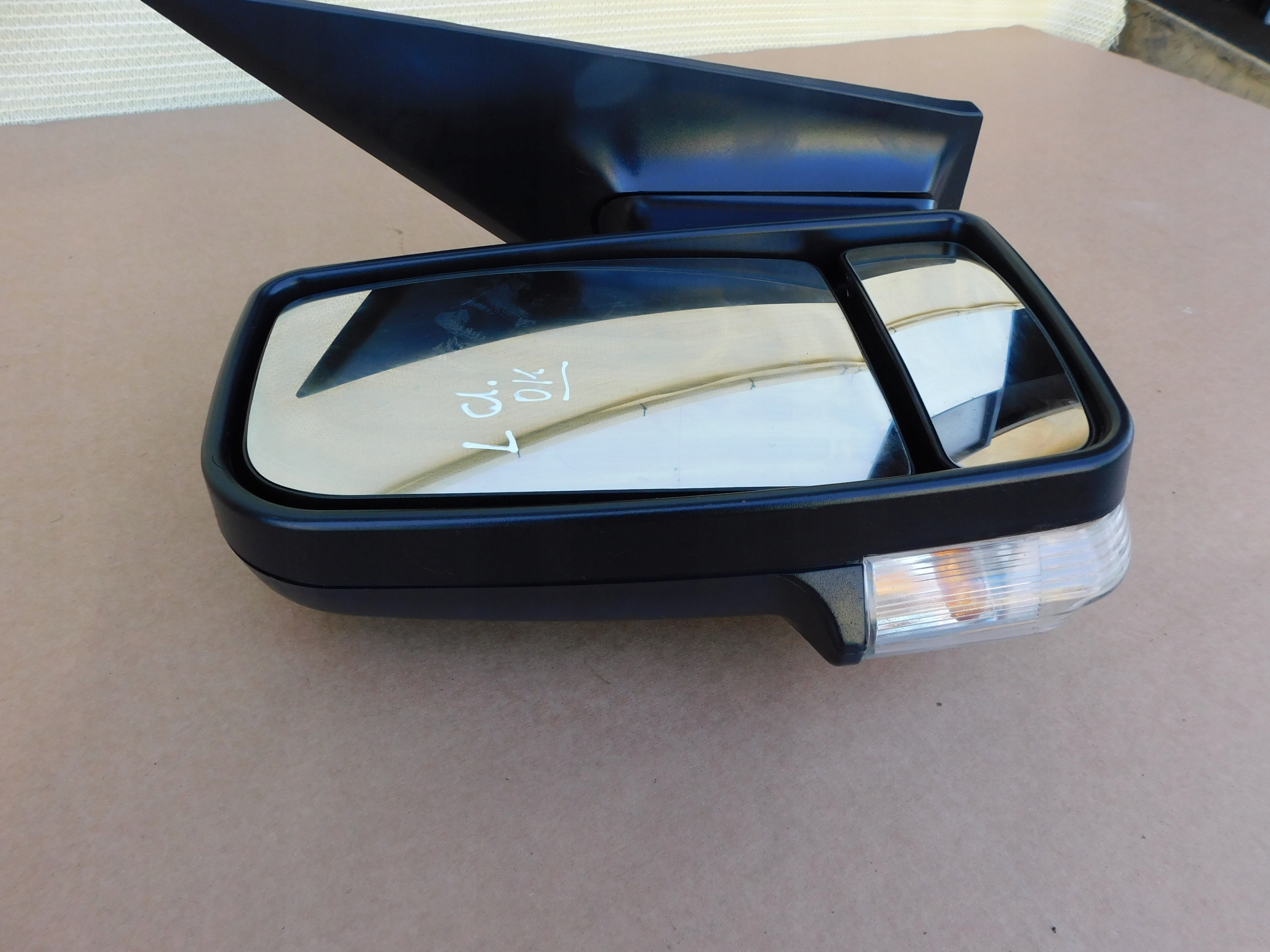 Mercedes Sprinter 906 VW CRAFTER mirror left electrics SPRAWNE