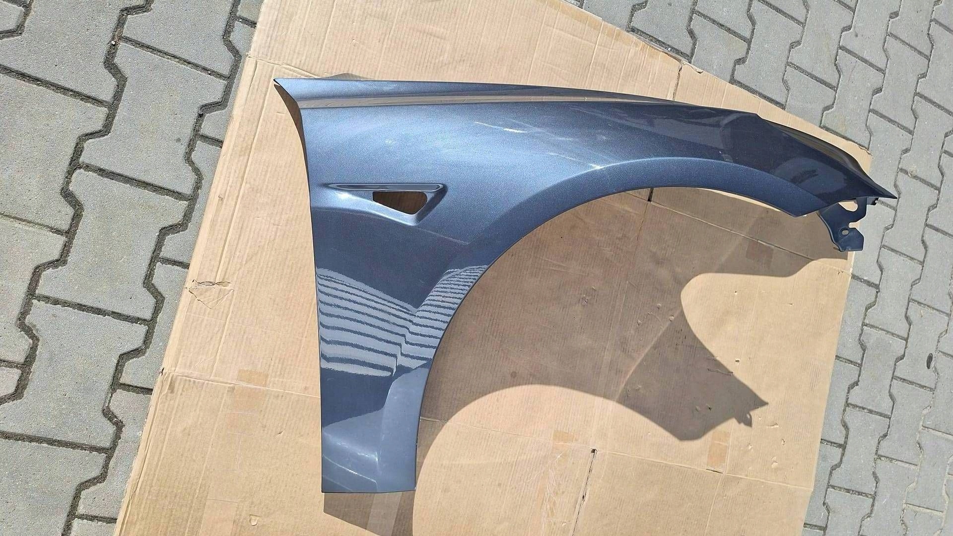 Tesla 3 Błotnik Prawy Przód PMNG