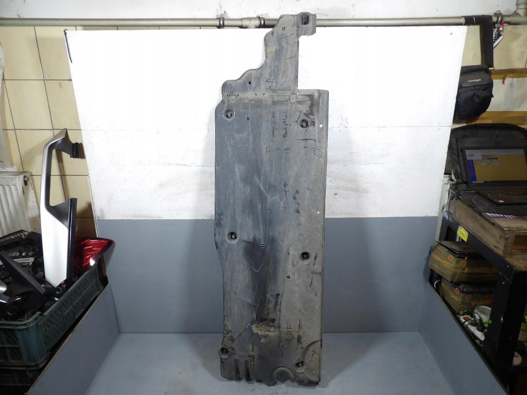 SKODA SCALA cover chassis left 2Q0825102A