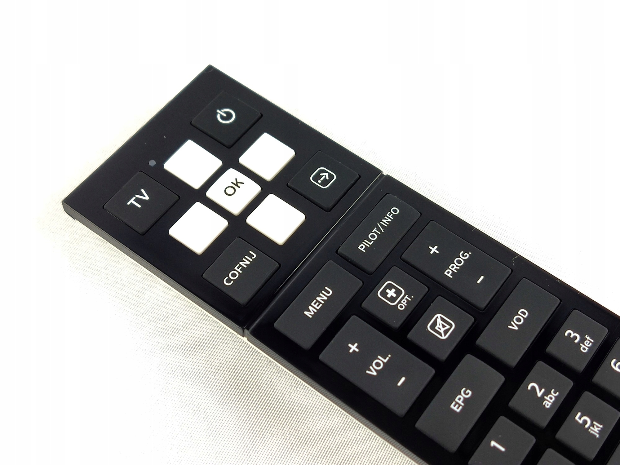 Pilot Nowy DO Canal+ 4K Ultra Box+ WifiBox+ Premium NC+ Komplet Z BATERIAMI Model DSIW 74