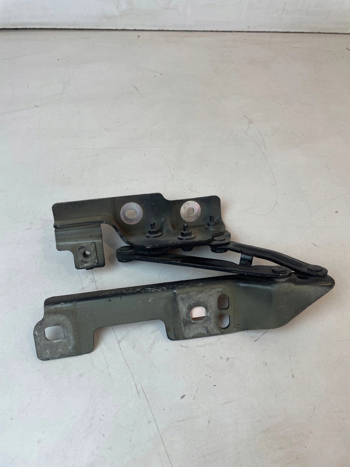 hinge bonnets front front right Opel Astra IV J