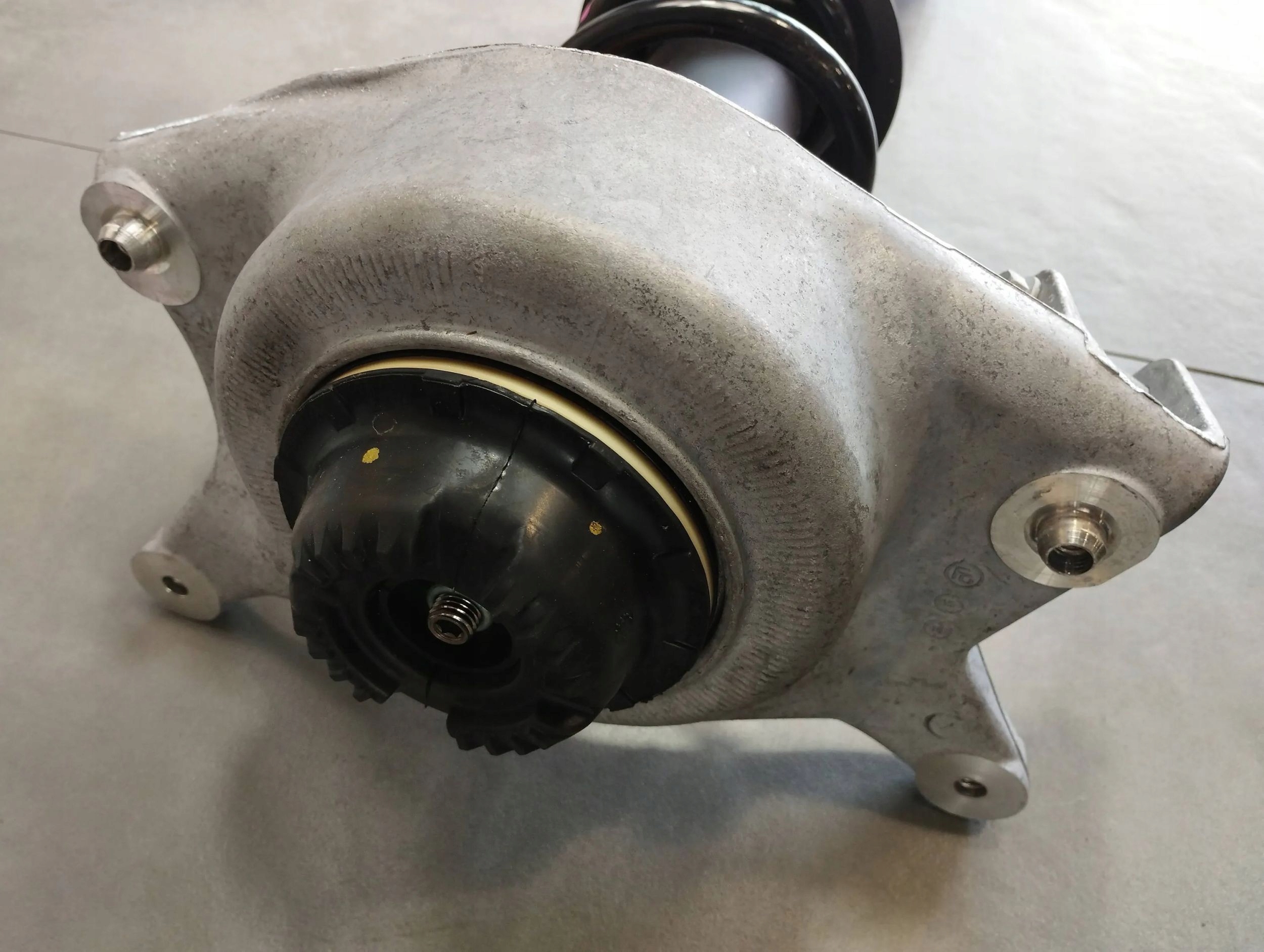 Audi A5 Sportback 8TA shock absorber right front AKTYWNY 8F0413030B