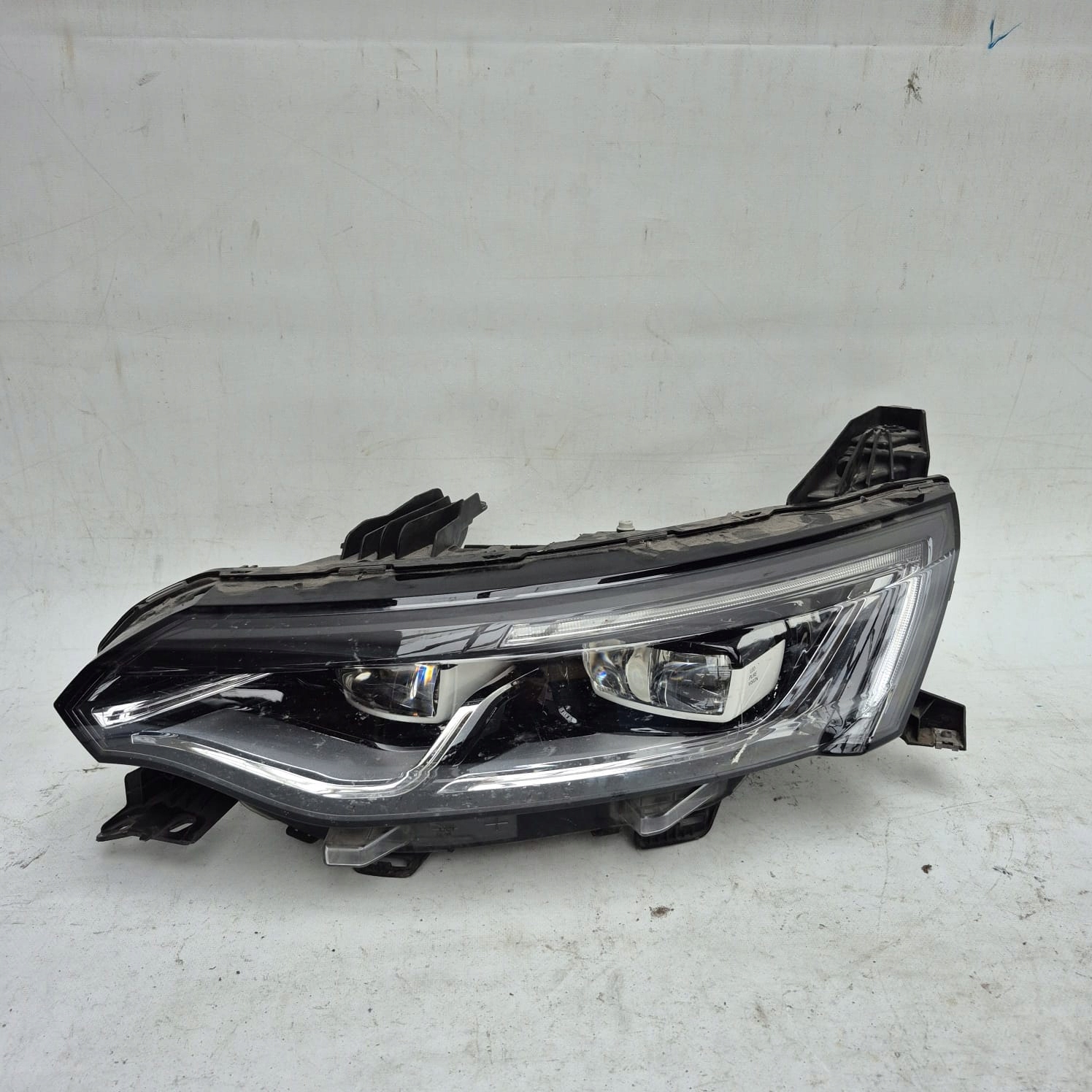 RENAULT TALISMAN 15- light left front front FULL LED 260602488R