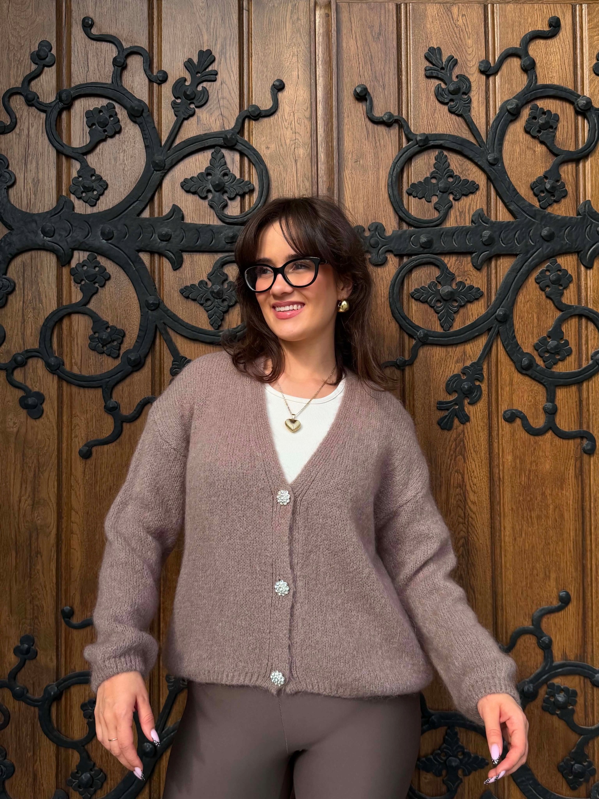 Svetr Kardigan Ozdobné Knoflíky Daisy Mocca Univerzální