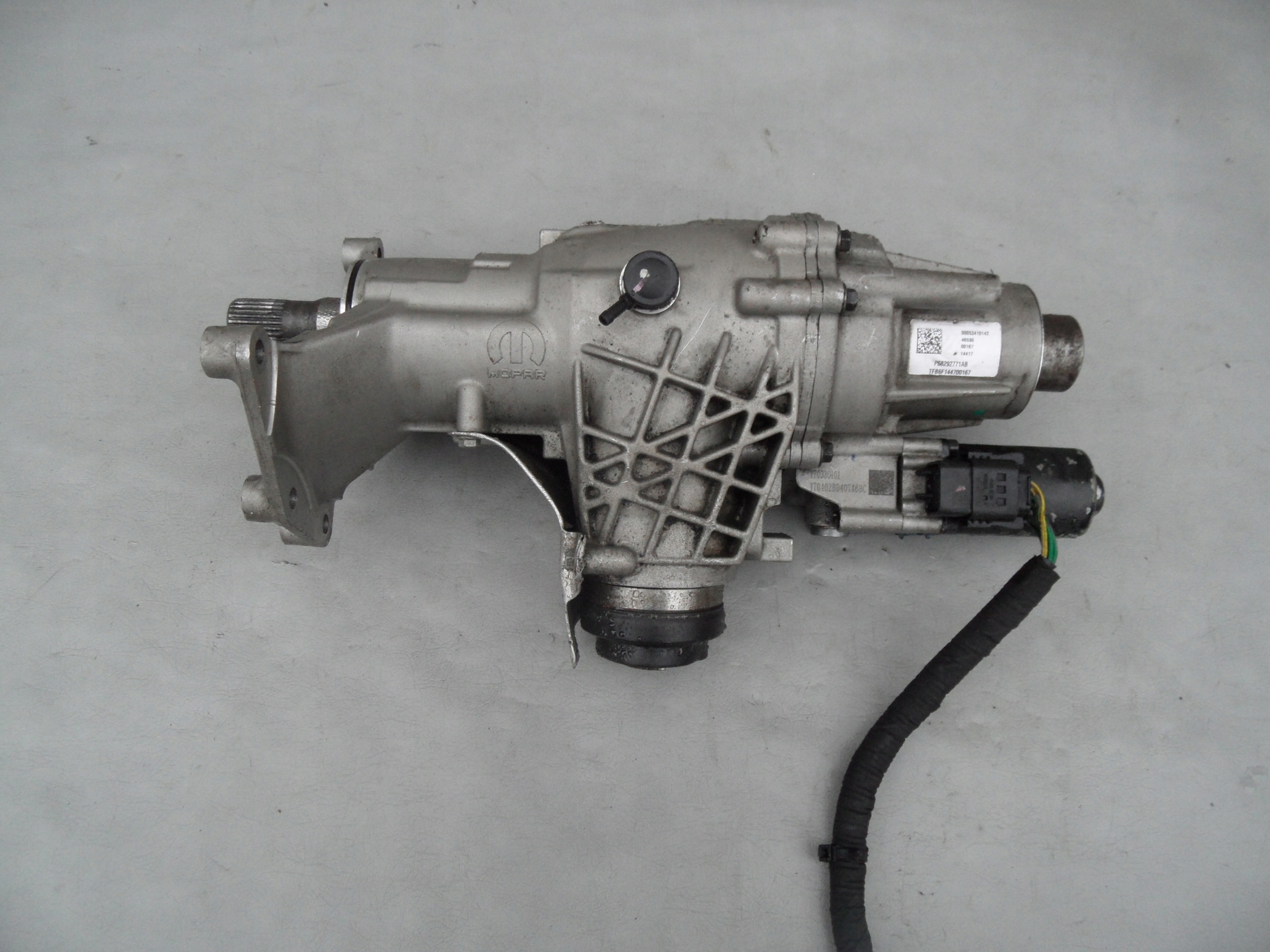 MOST PRZÓD PRZEDNI REDUKTOR JEEP COMPASS II P68292771AB