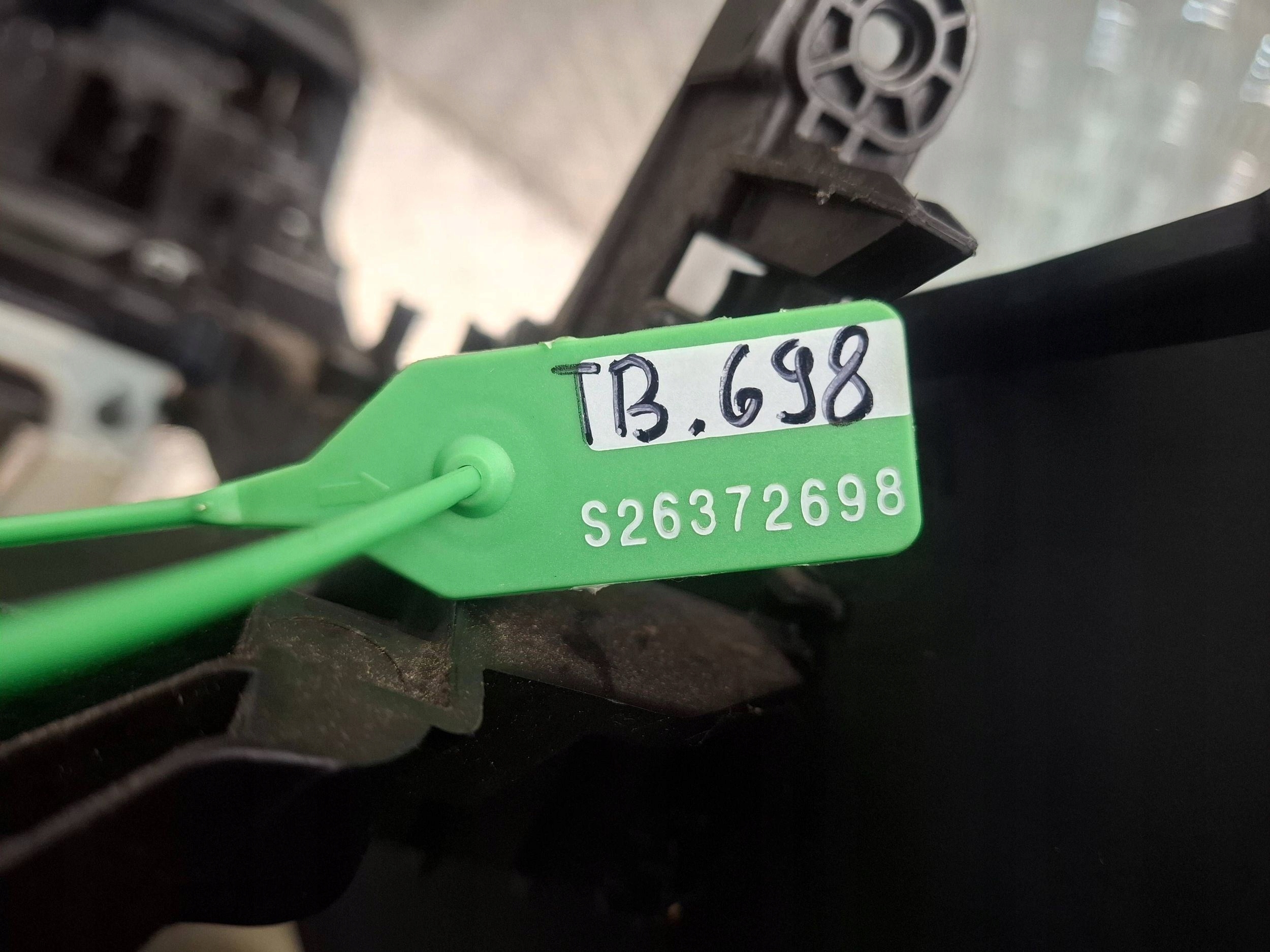 armrest TUNEL central 5116584507 BMW 3 G20 4 G22 G23 G82