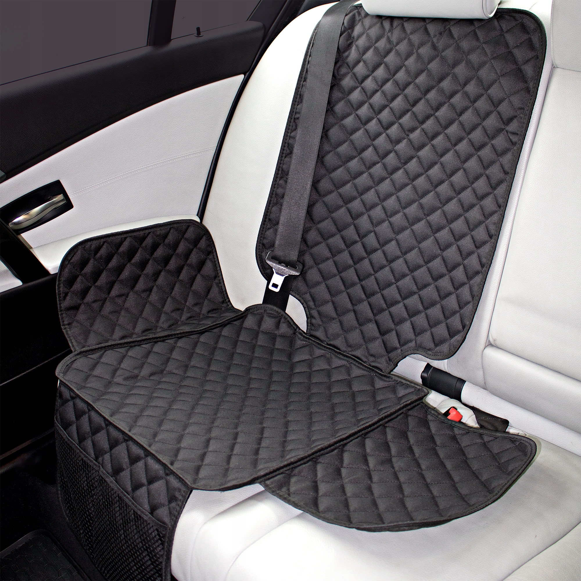 PIKOWANA MATA OCHRONNA POD FOTELIK SAMOCHODOWY Z USZAMI DODATKOWA OCHRONA Kod producenta AG20482-CZ-PIK-BOK