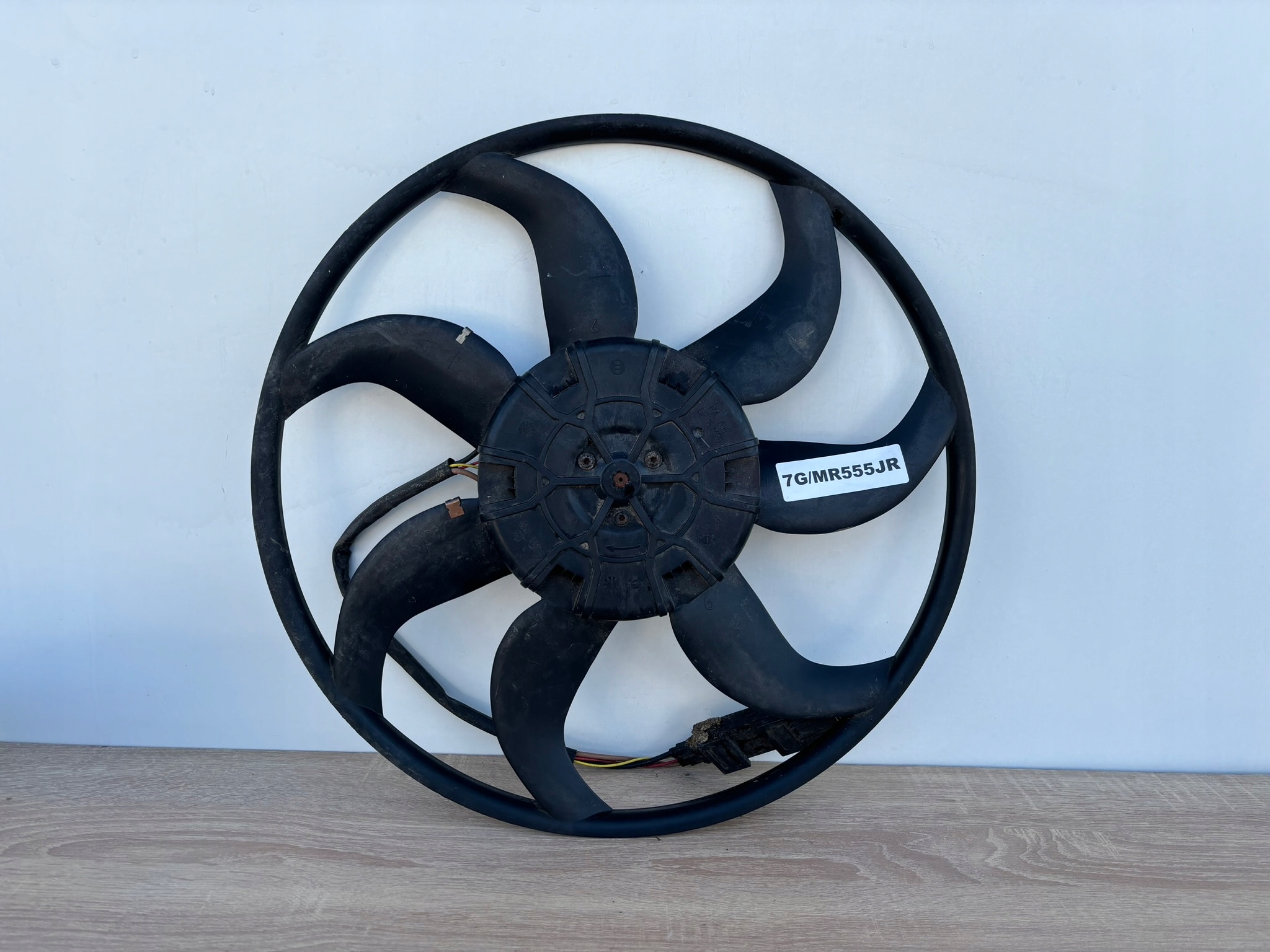 ventilátor chladiče BMW X1 E84 E90 E91 E92 673275617139 7G/MR555JR
