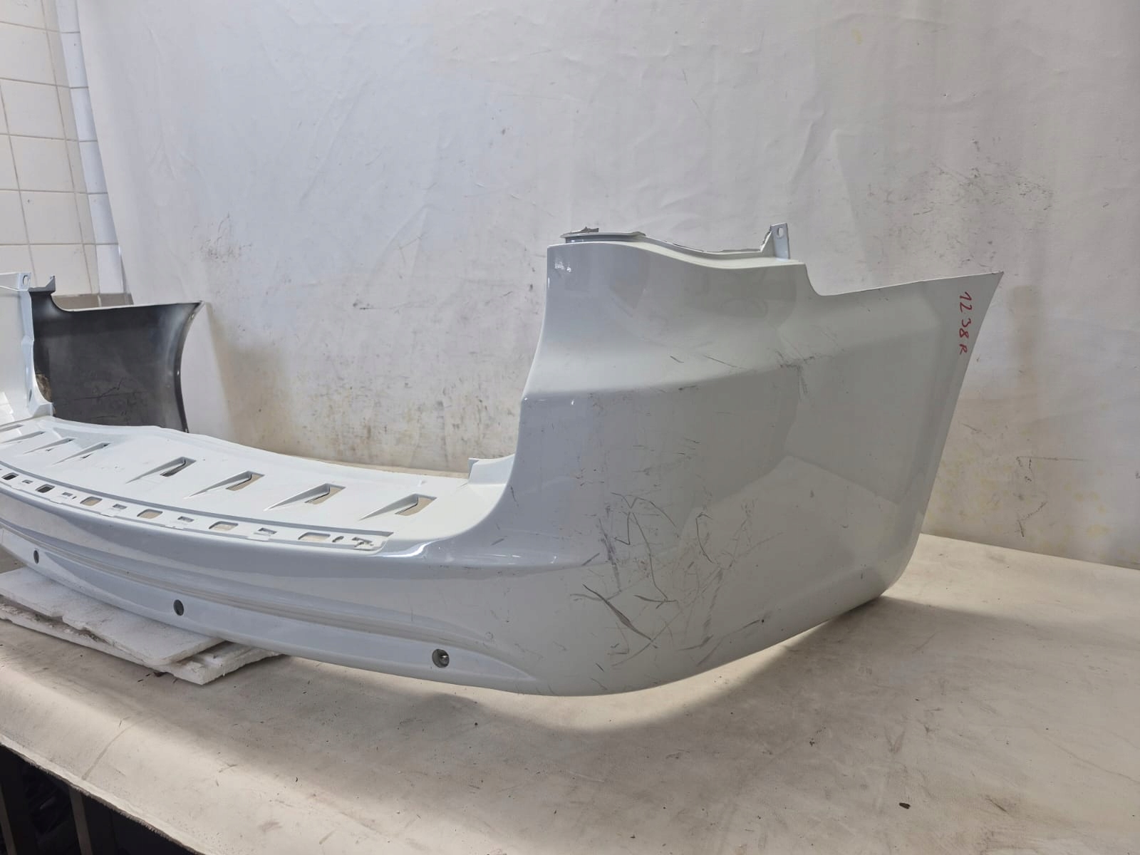CHRYSLER VOYAGER LIFT 10- bumper rear part rear PDC