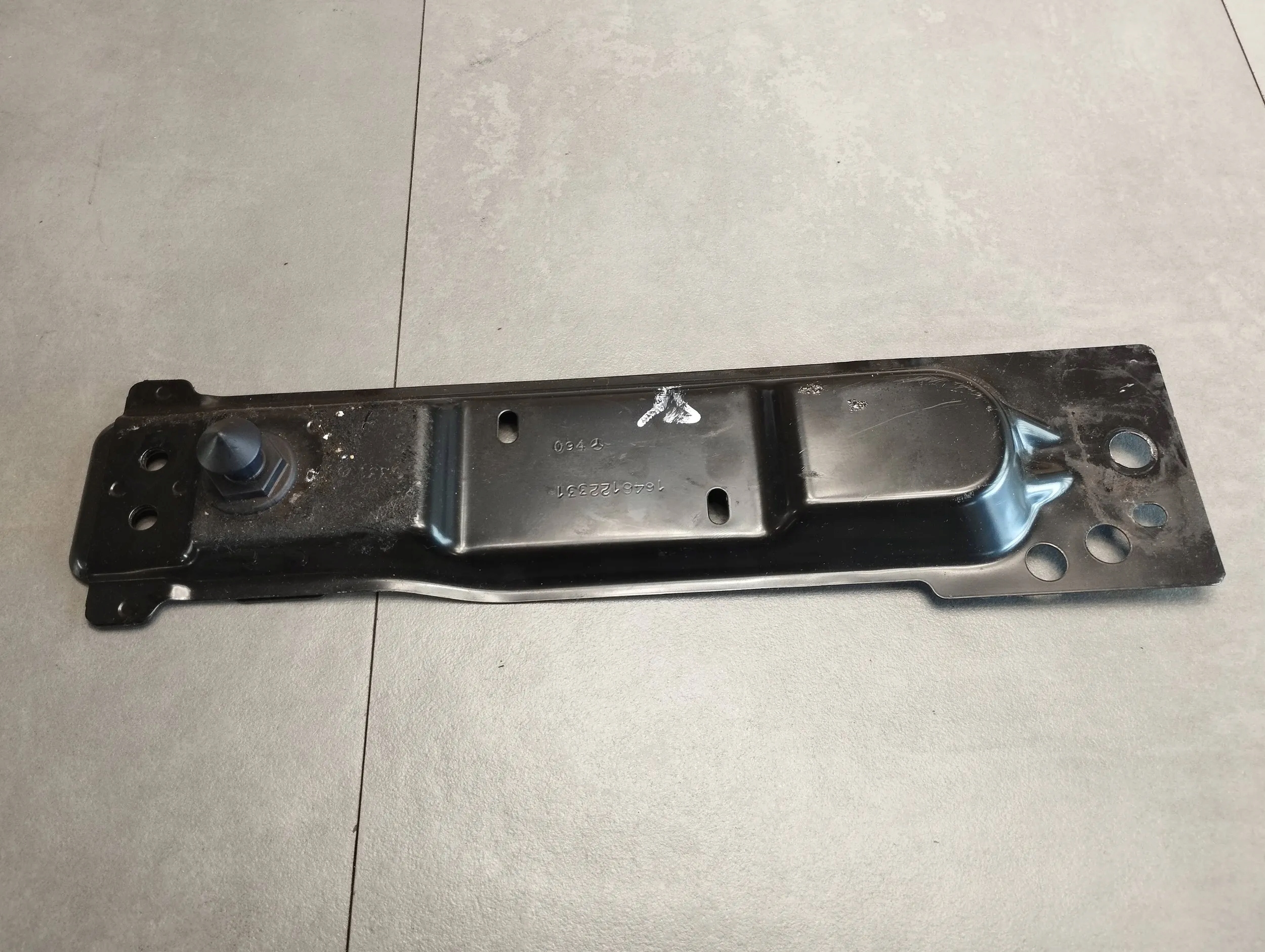 Mercedes ML W164 Support plaque Panneau A1646122331