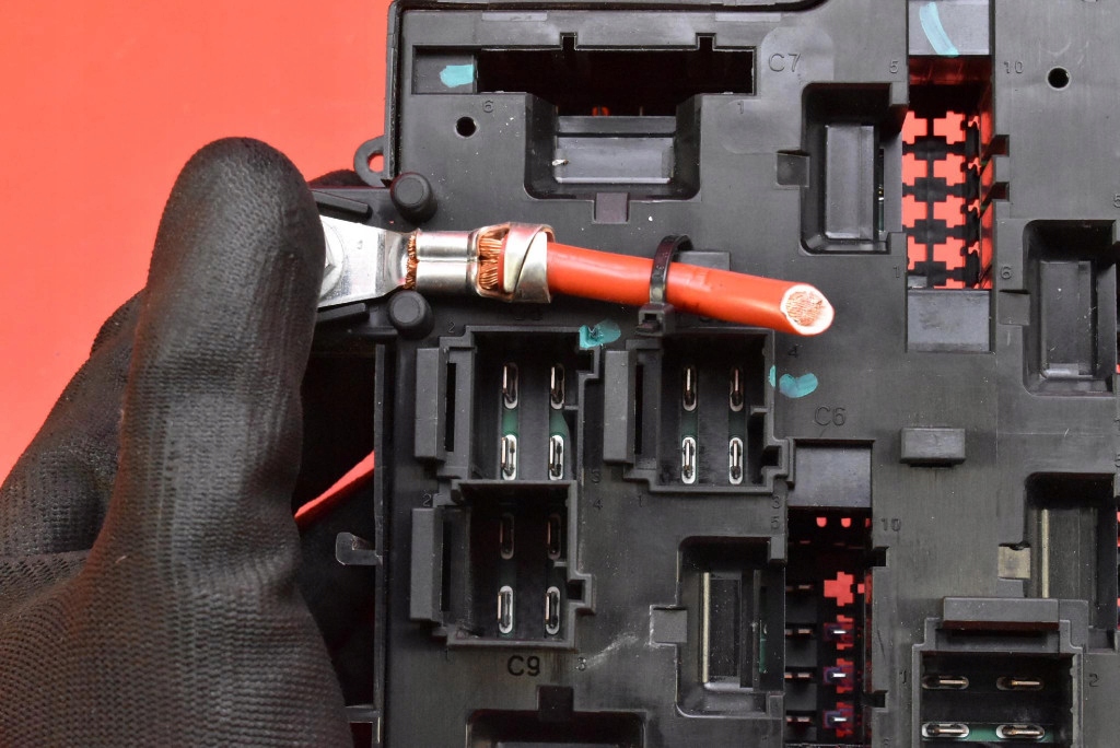 блок предохранителей 31473772 volvo S90 2 II 2.0 D4 190 ЛС 16-20