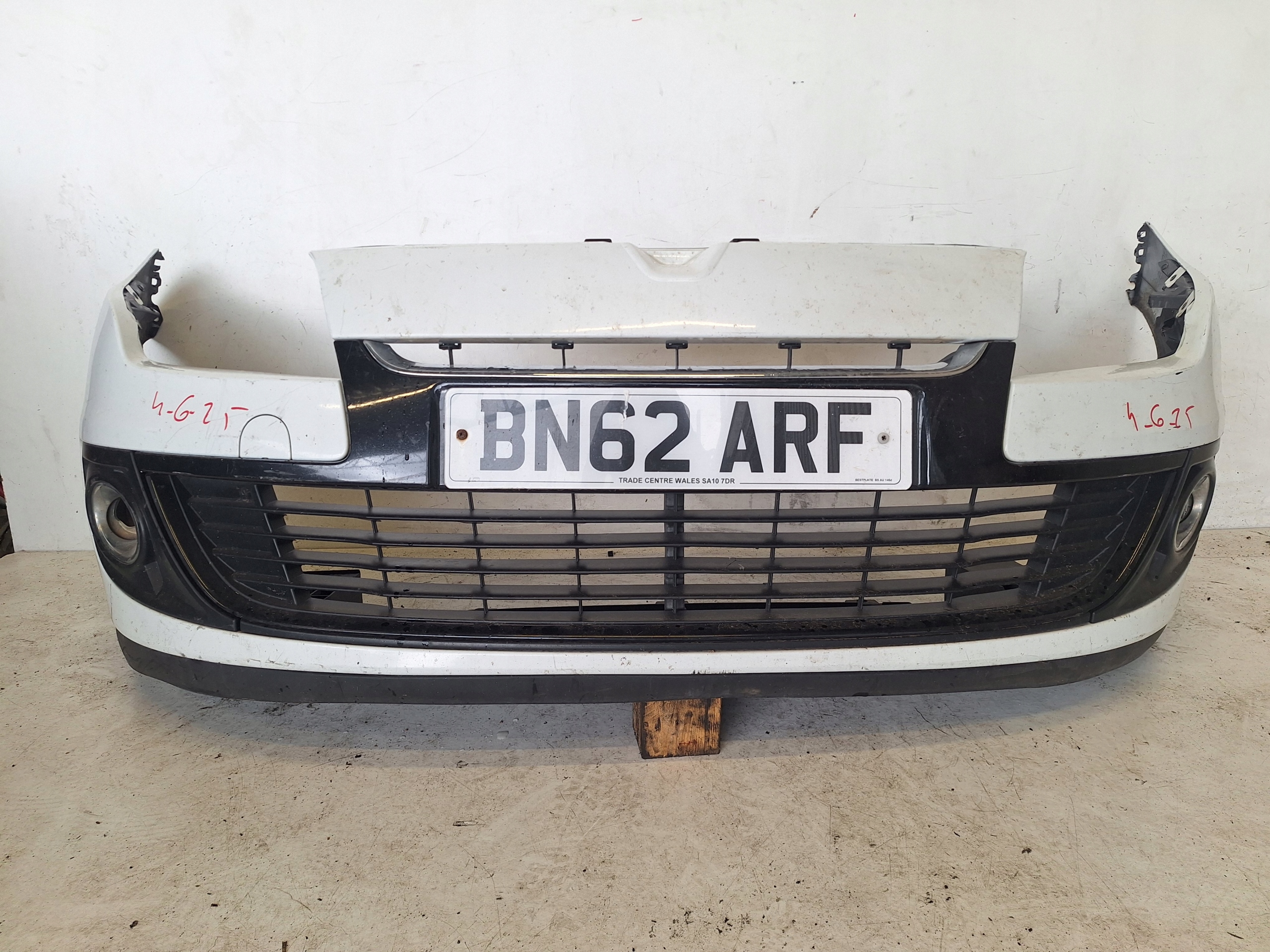 RENAULT MEGANE III LIFT 11-14 bumper