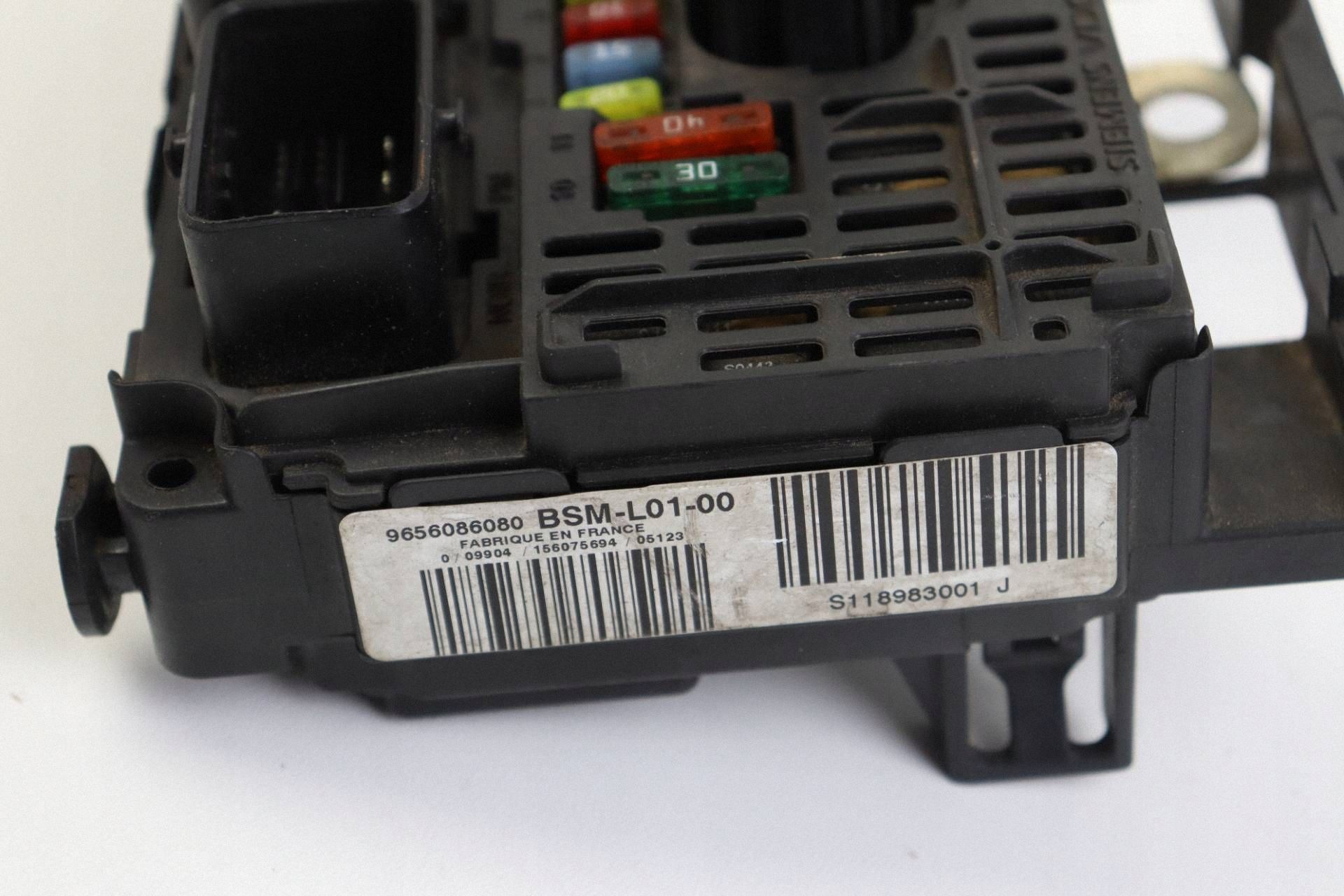 CITROEN PEUGEOT module compartment control unit BSM 9656086080 S118983001J