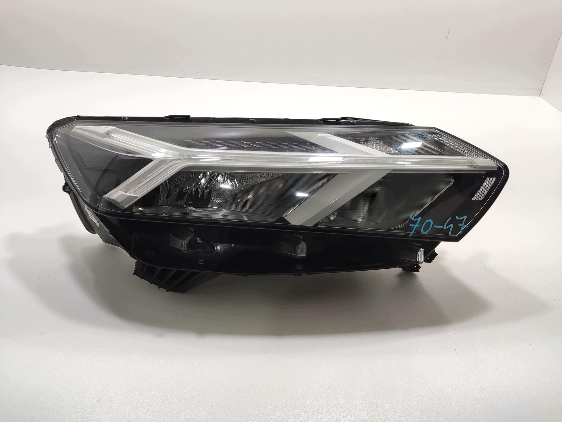 light right front FULL LED DACIA SANDERO III 2021-2025 EUROPA