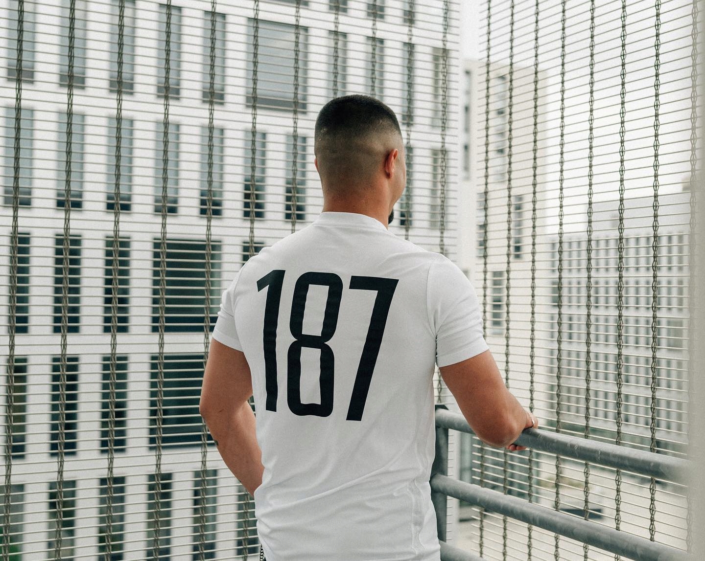 KOSZULKA NIKE MĘSKA TEAM PLATIN SPORTOWA DRY-FIT rozmiar L Rozmiar L