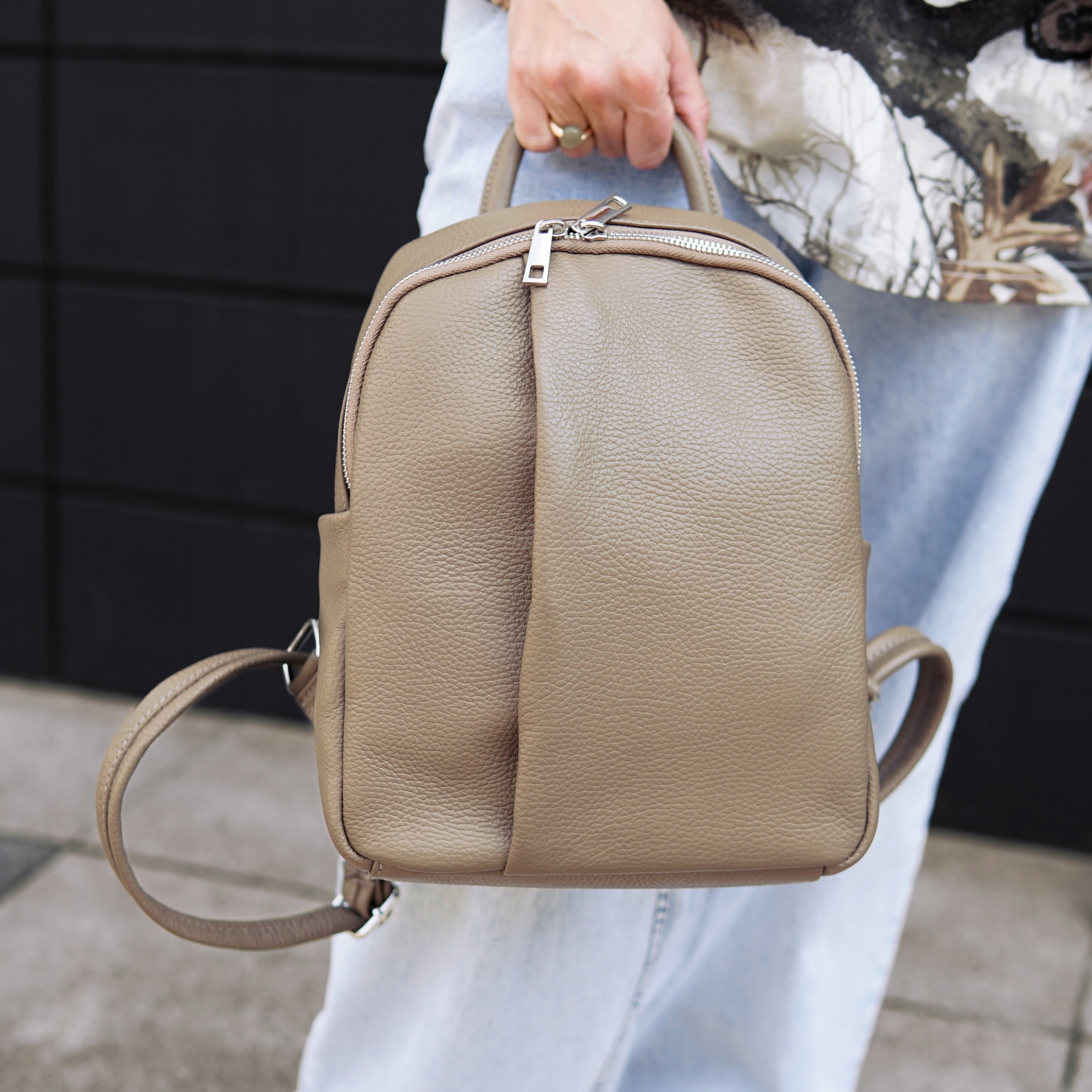 Batoh z přírodní kůže Rocco-M Cappuccino