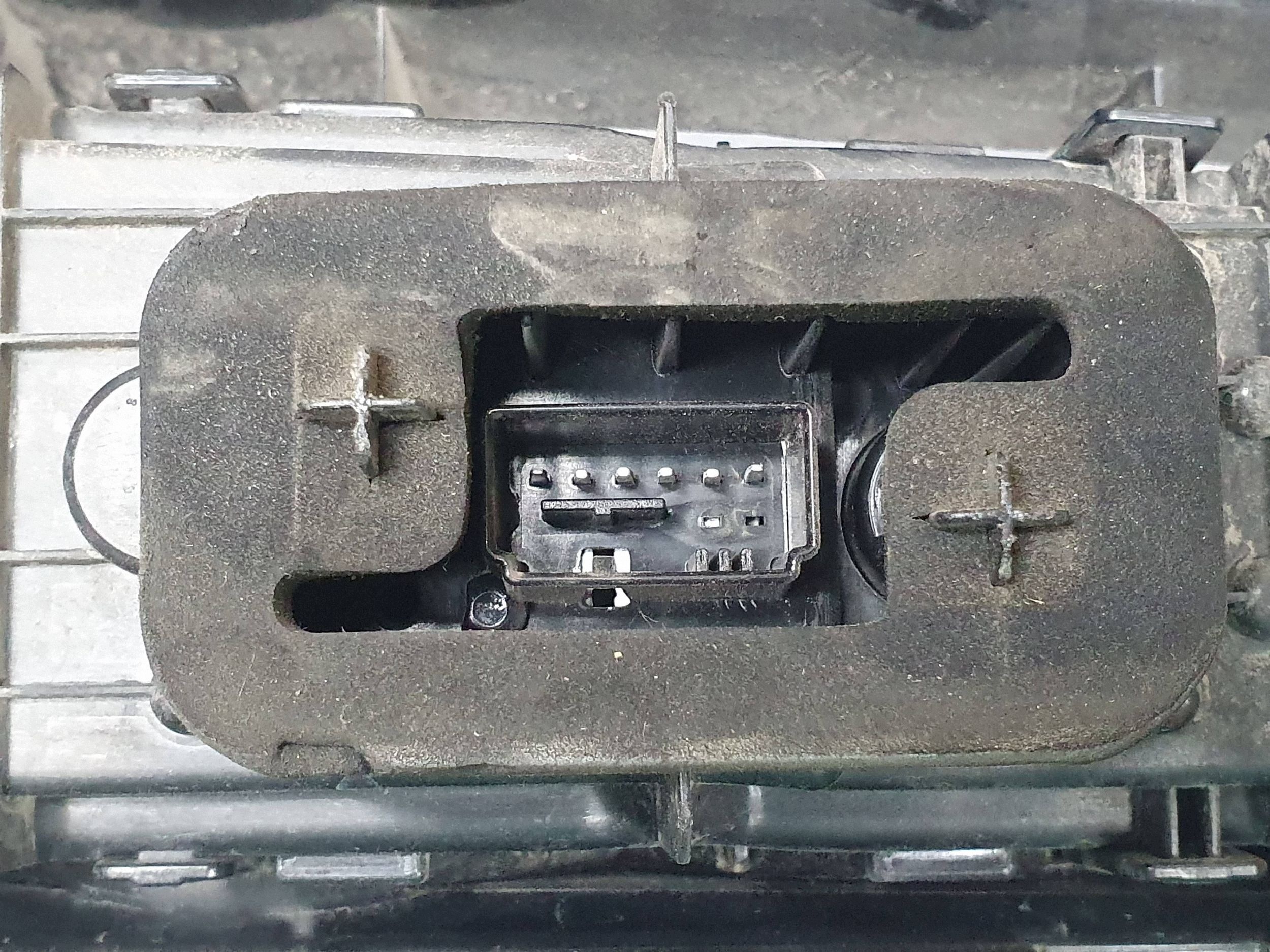 light right rear part 2K7945096 VW CADDY IV V EUROPA