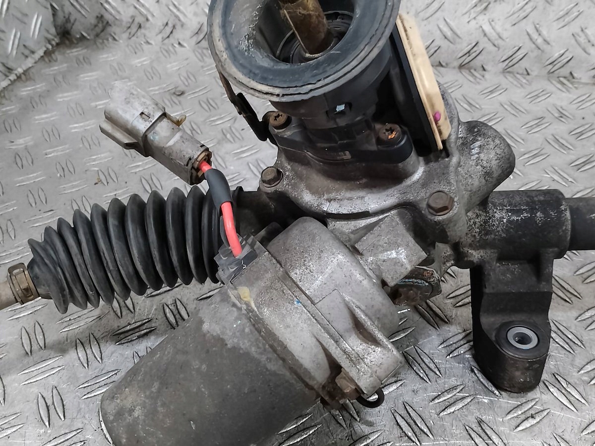 suzuki SWIFT IV 1.3 рулевая рейка