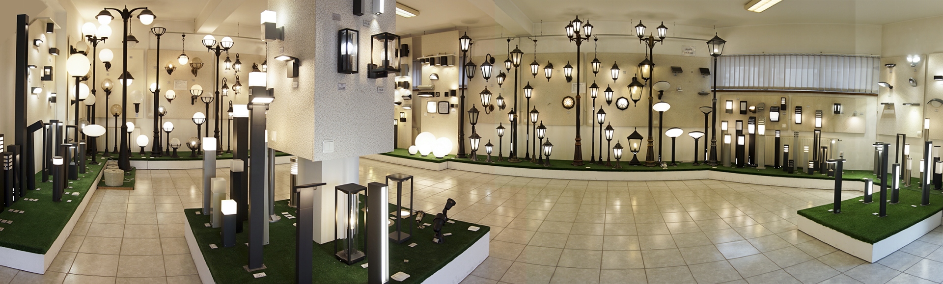 Kinkiet zewnętrzny ogrodowy klasyczny PRINCE MAX Materiał dominujący metal