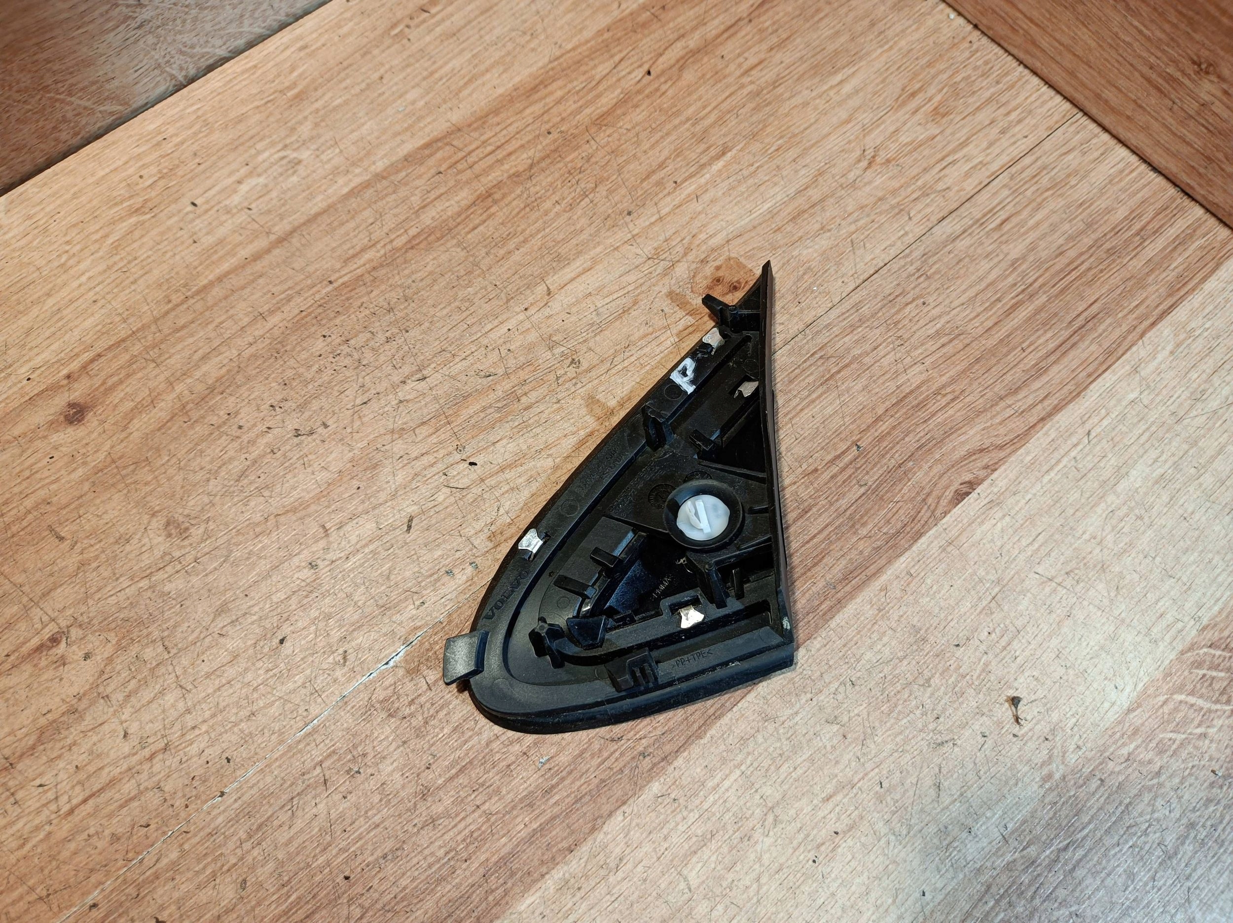 Copri trojkat parafango Destro Volvo V40 2014 31416474