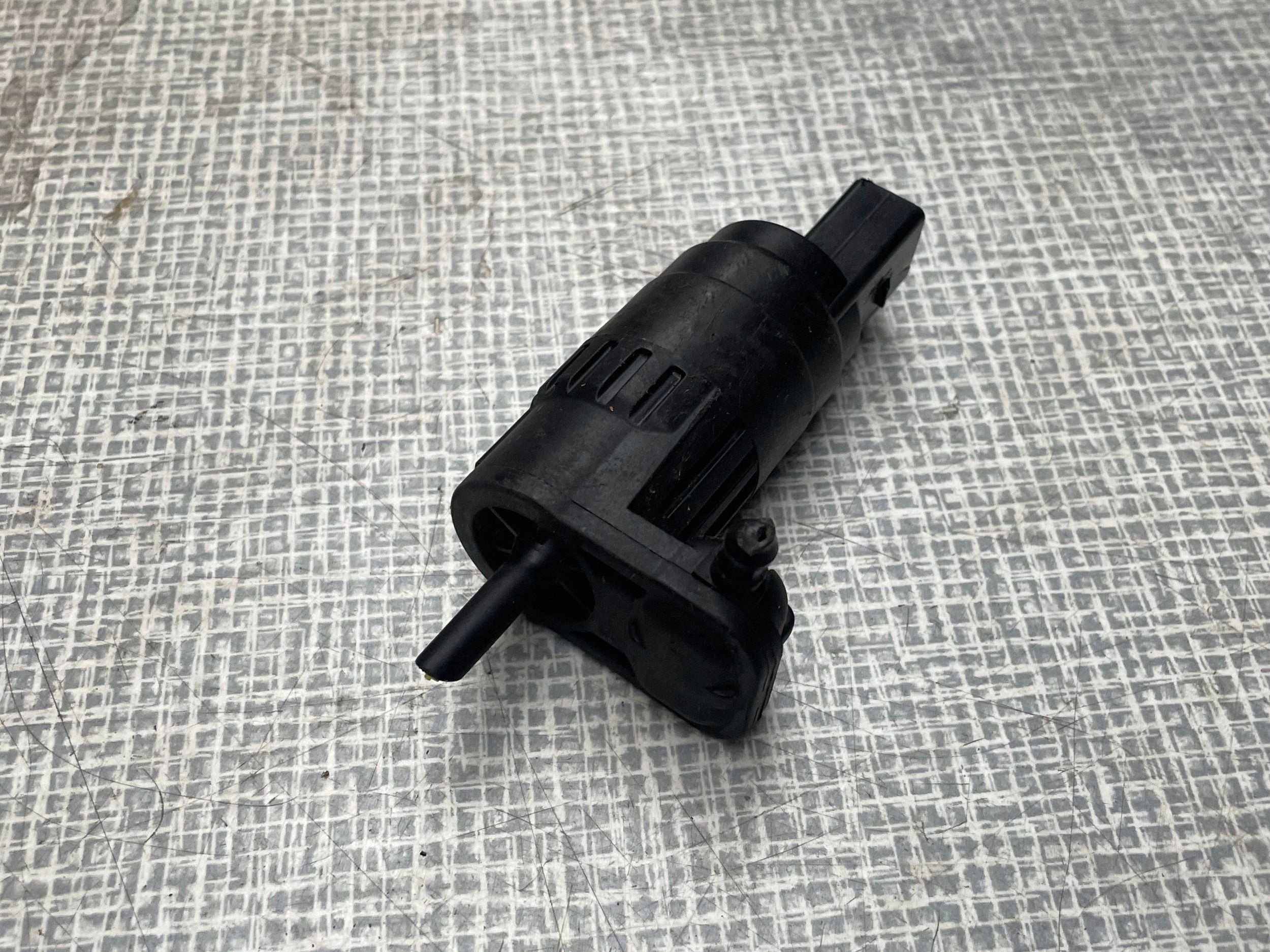 Pompa LAVAFARO VOLKSWAGEN TOURAN e 1K6955651 @M