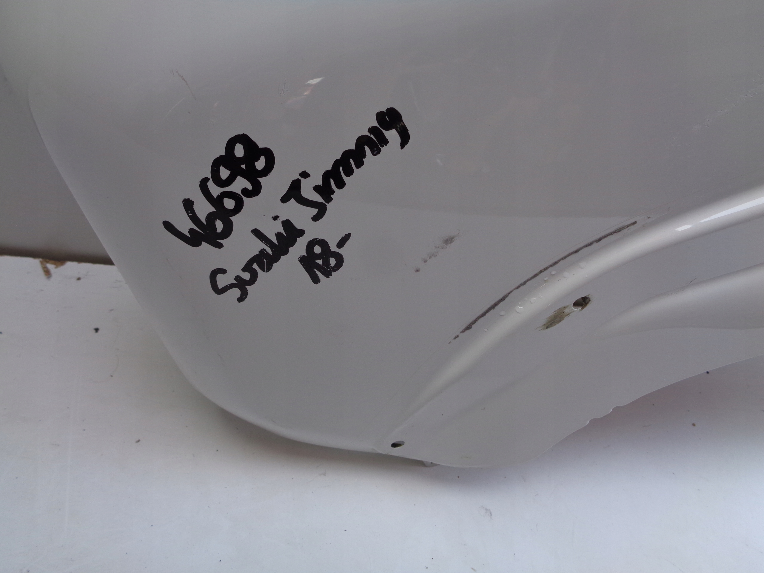 fender left front SUZUKI JIMNY 18- NR 46698