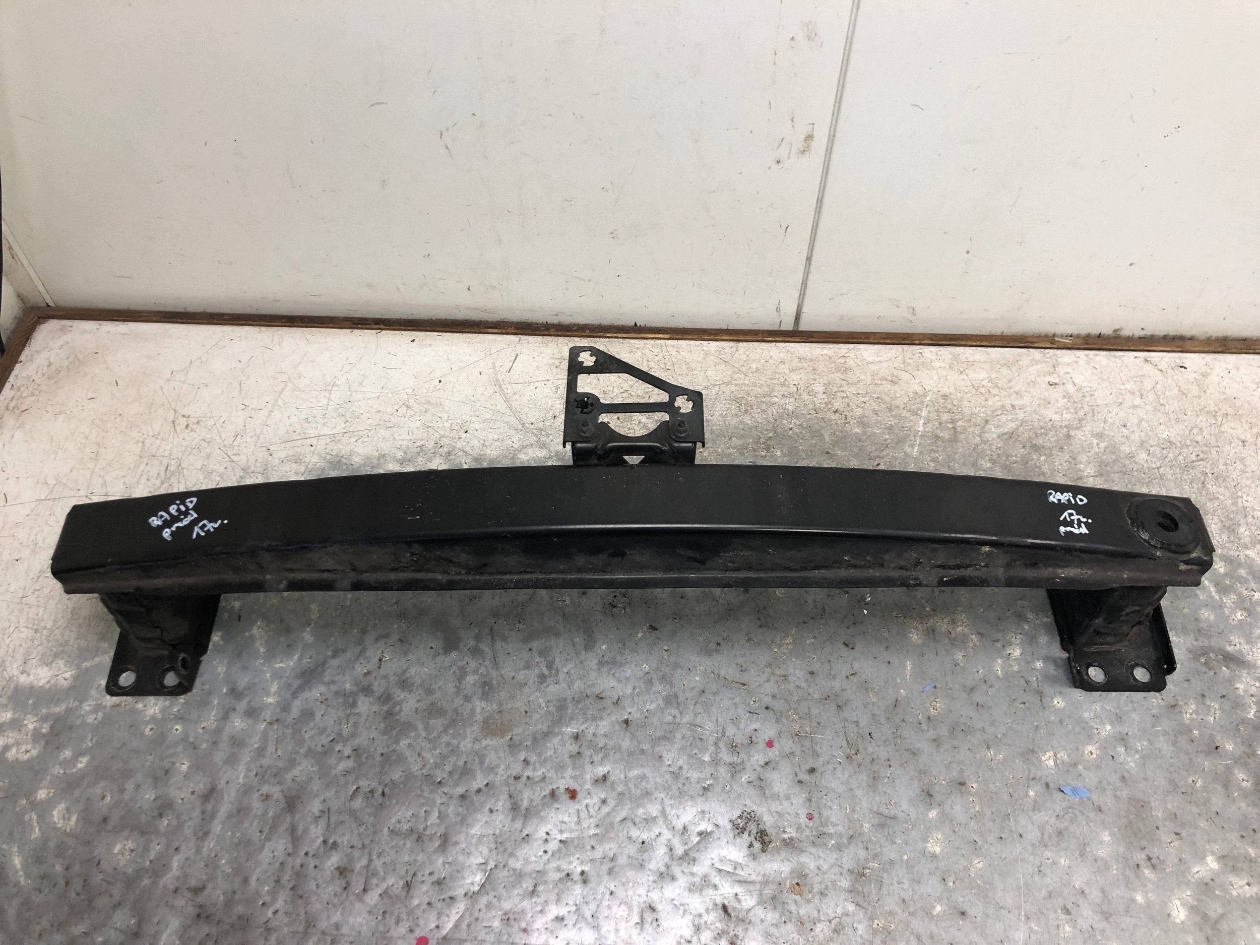 bumper support front SKODA RAPID 5JA807109