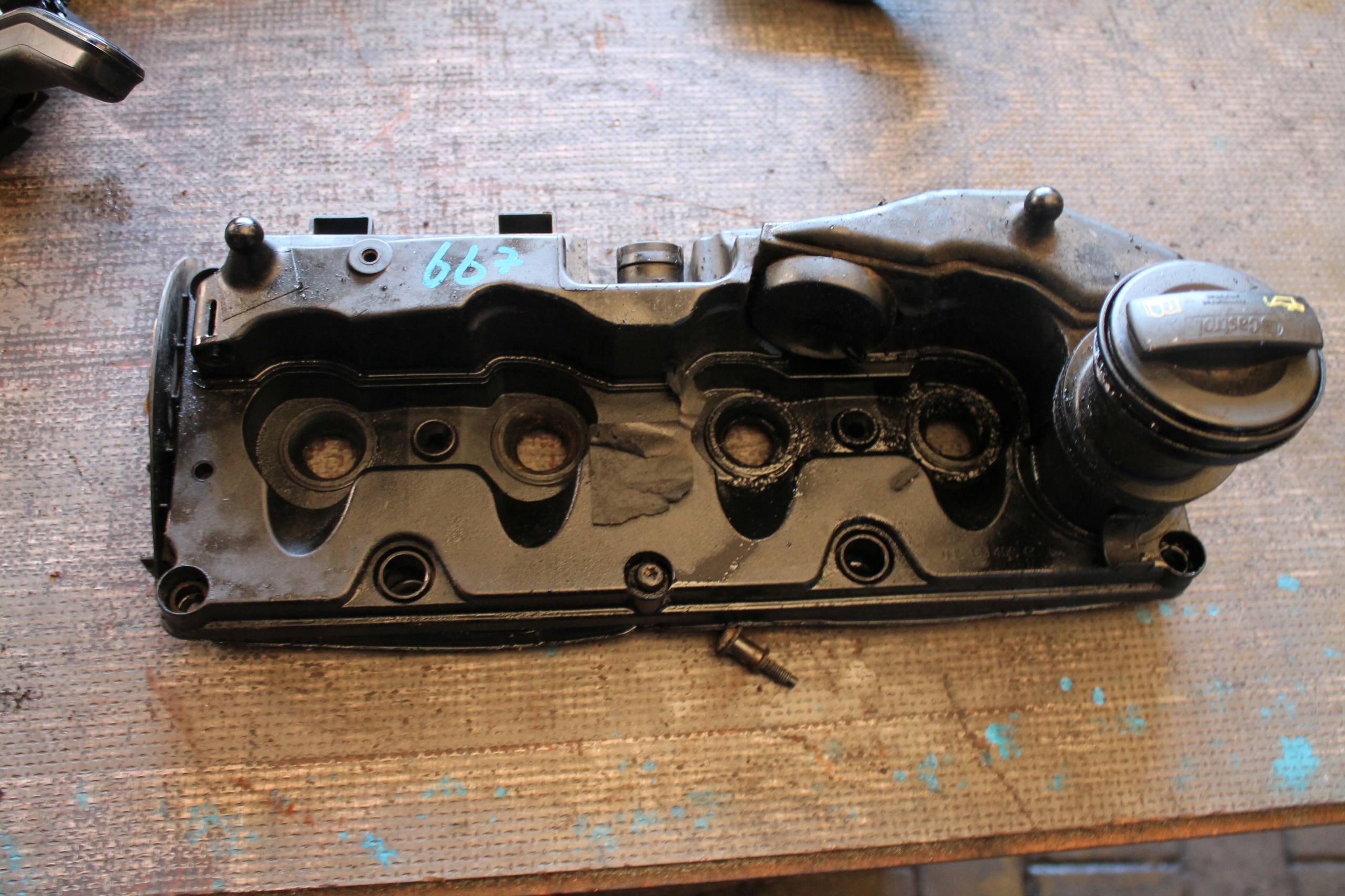 667. Abdeckung der Ventile VW T5 T6 03L103469G