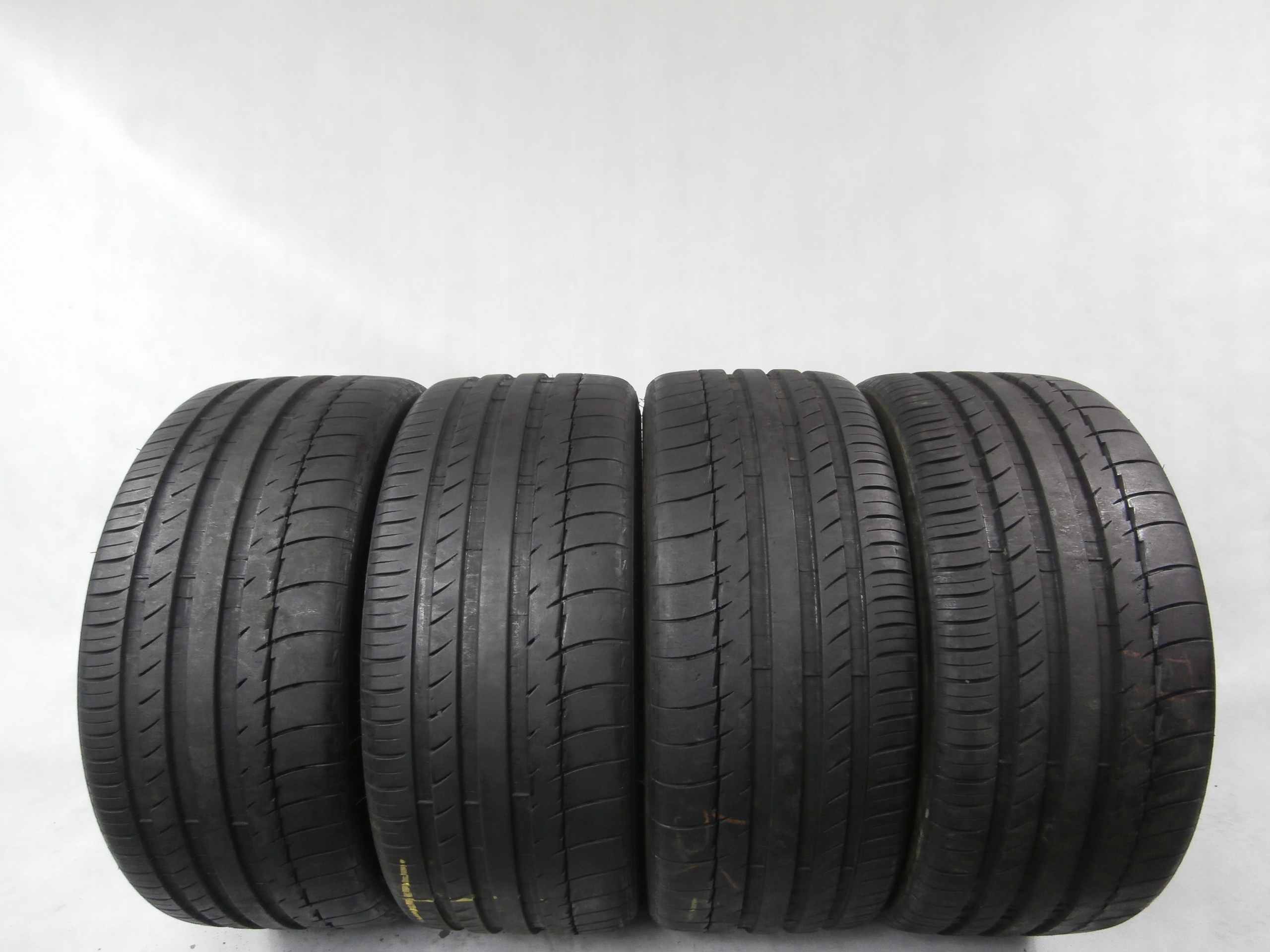 4X шини 235 / 35R19 MICHELIN Pilot SPORT PS2