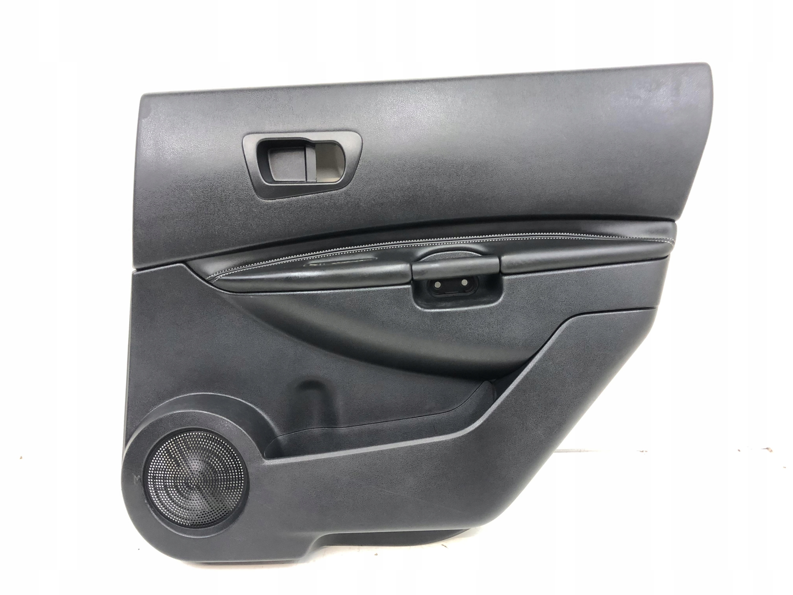 BOCZEK TAPICERKA DRZWI PRAWY TYŁ QASHQAI J10 + 2