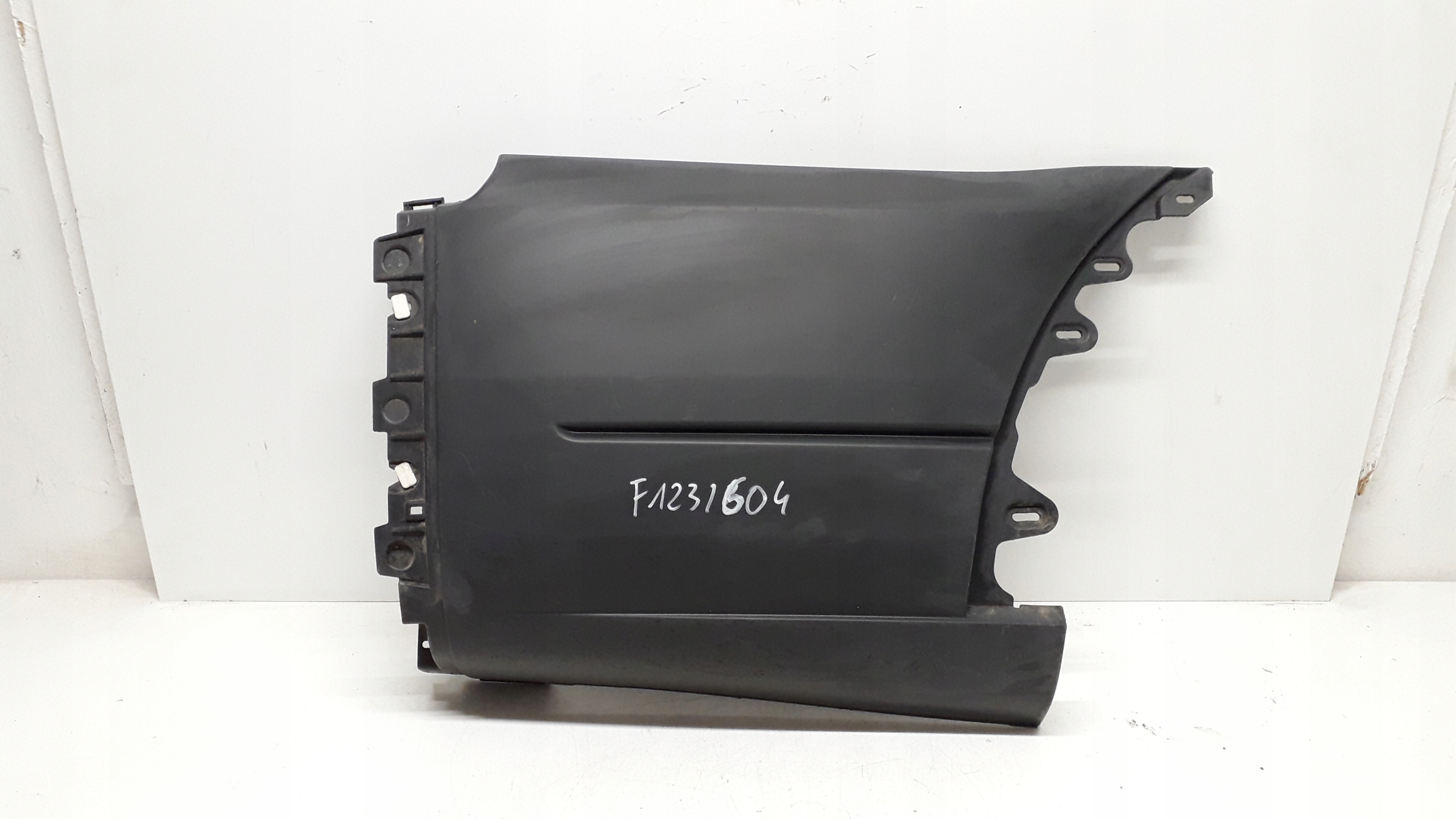 FORD TRANSIT 2013- NAROŻNIK ZDERZAKA PRAWY TYŁ