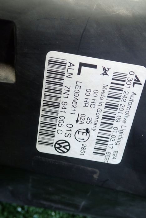 VW SHARAN 10- reflektor left light left 7N1941005C