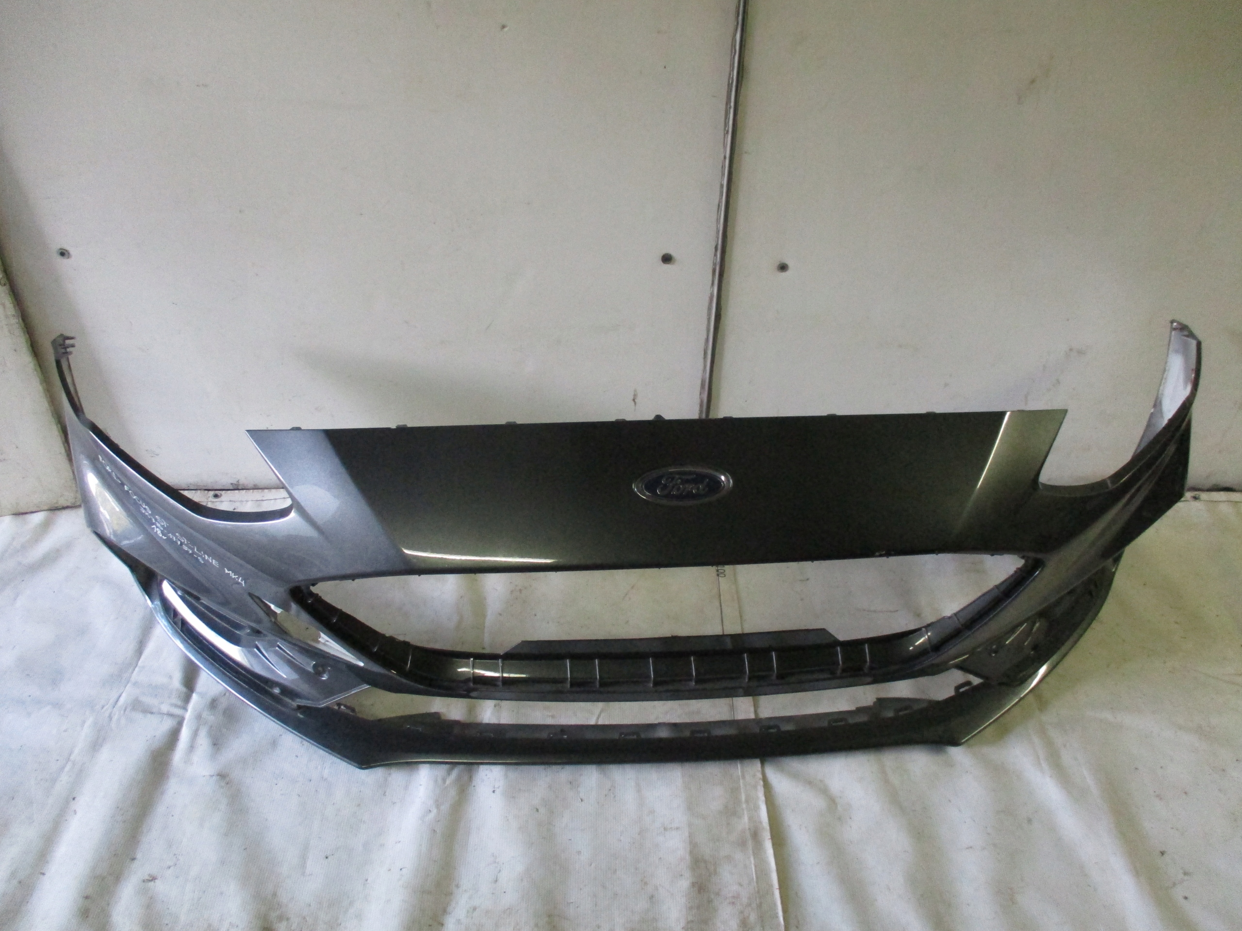 bumper front front Ford Focus ST ST-LINE MK4 JX7B-17757-S