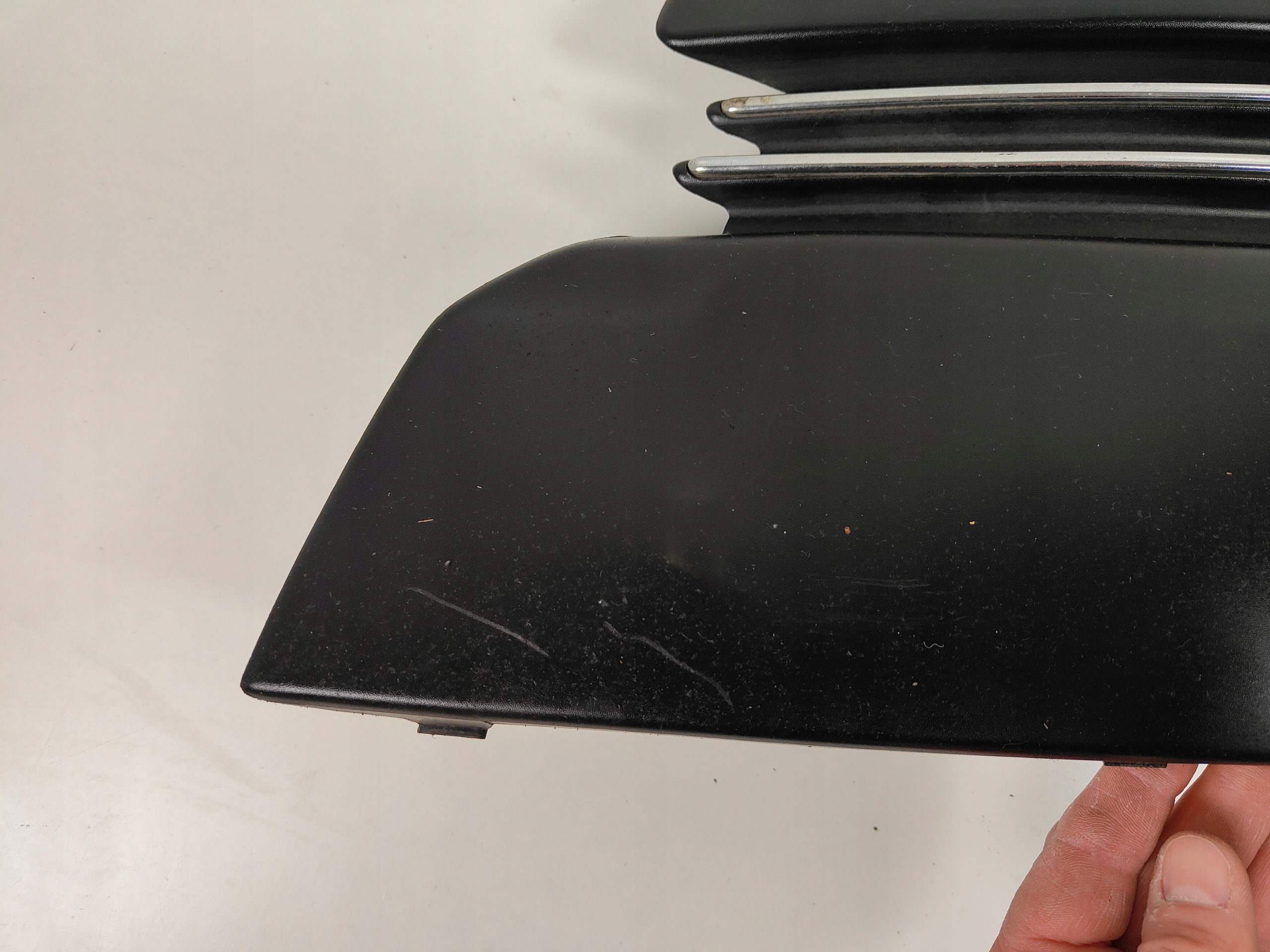 PEUGEOT 3008 spoiler grid frame left of a bumper 9685627277
