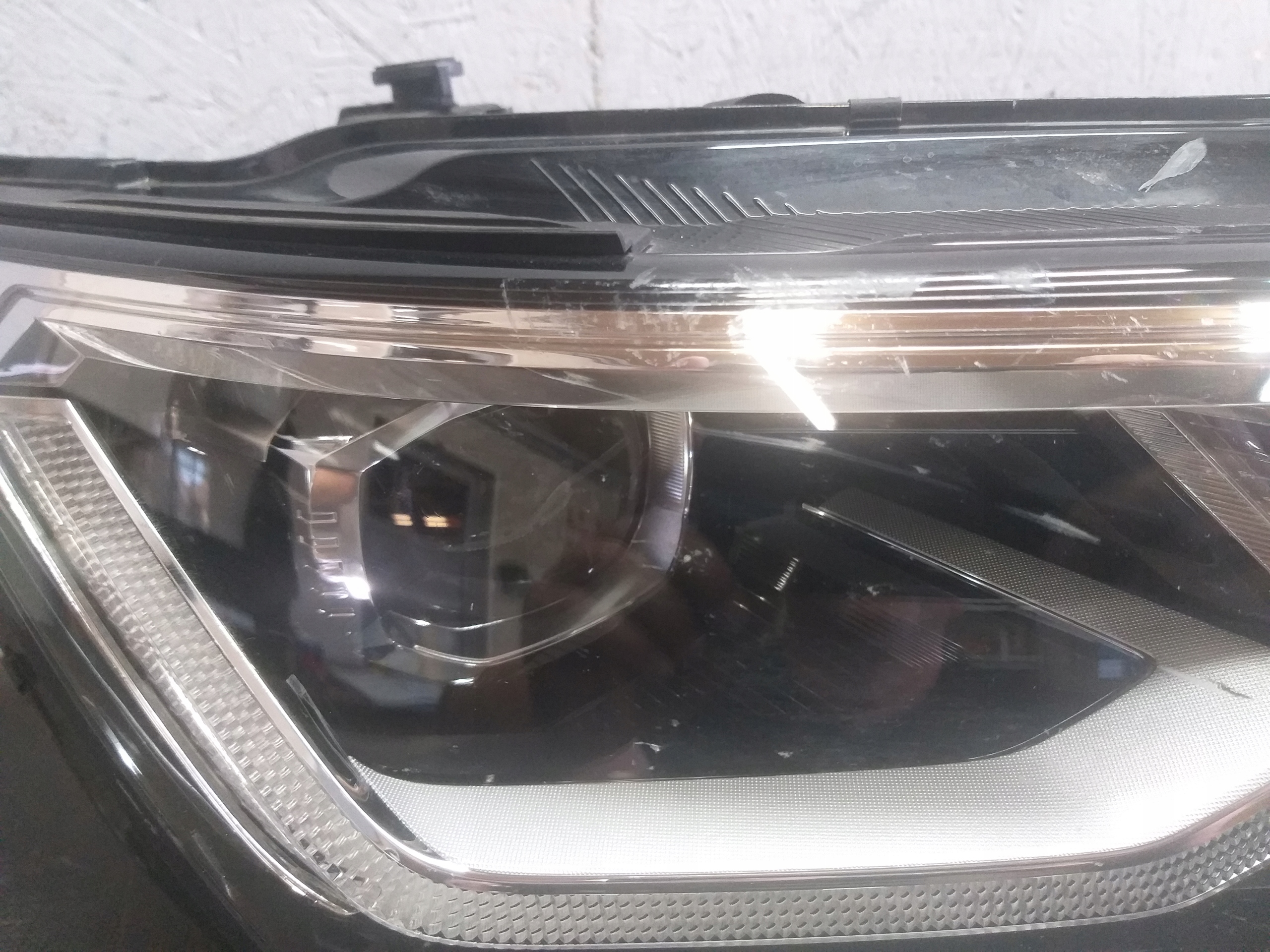 light front right VW TIGUAN LIFT FULL LED 5NB941082H