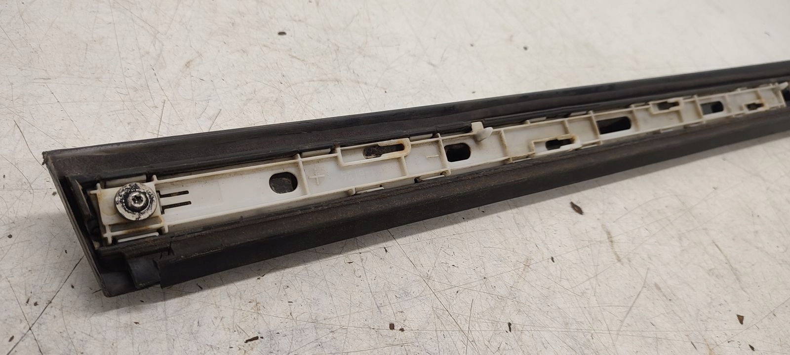 moulding door right front Audi A6 C6 3,0 TDI Allroad