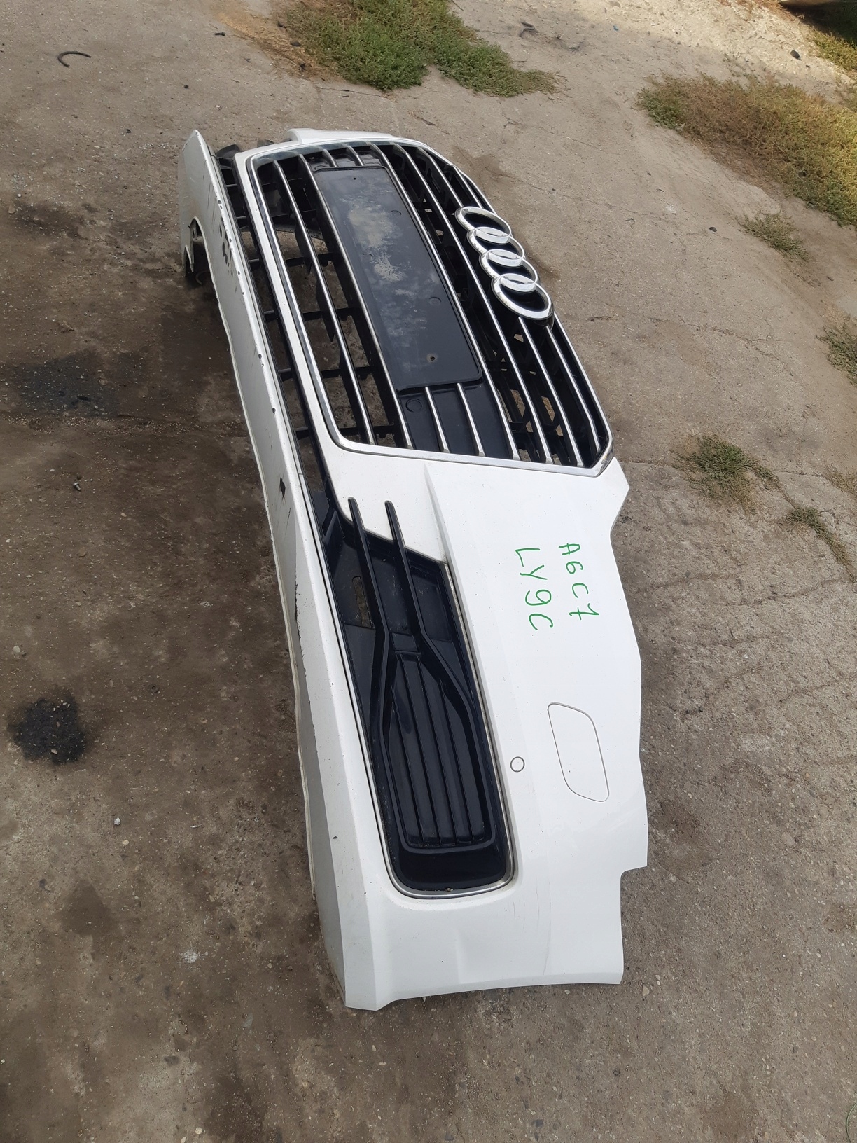 AUDI A6 C7 LIFT LY9C front bumper 4 PDC grill front grille complete
