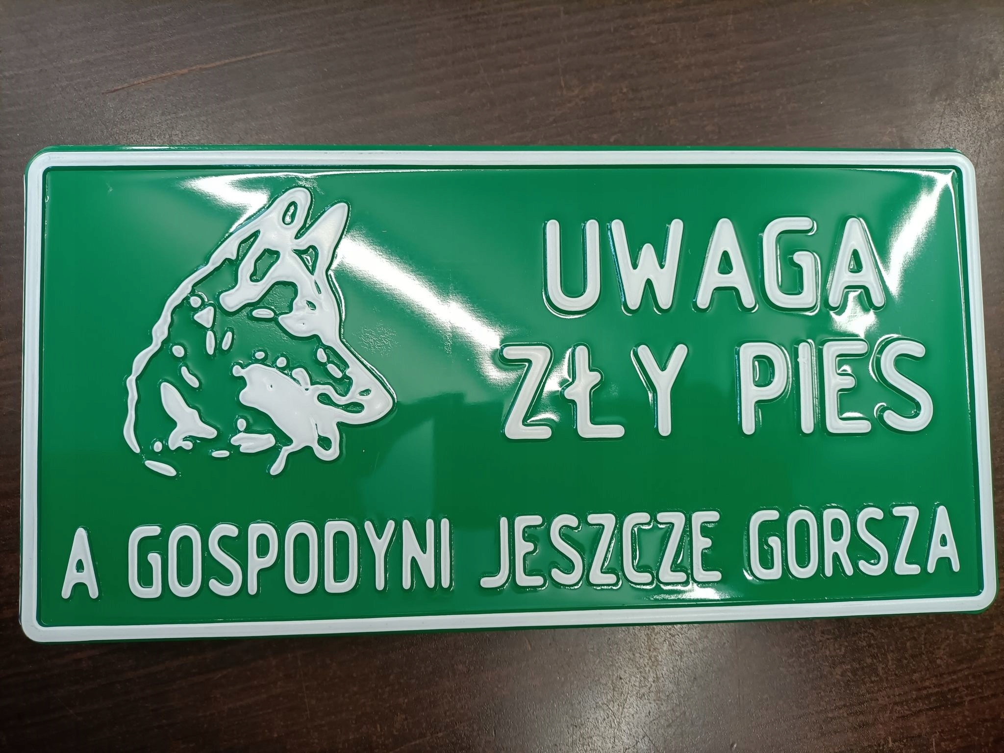 TABLICA TABLICZKA OSTRZEGAWCZA ZŁY PIES A GOSPODYNI GORSZA Marka Maan