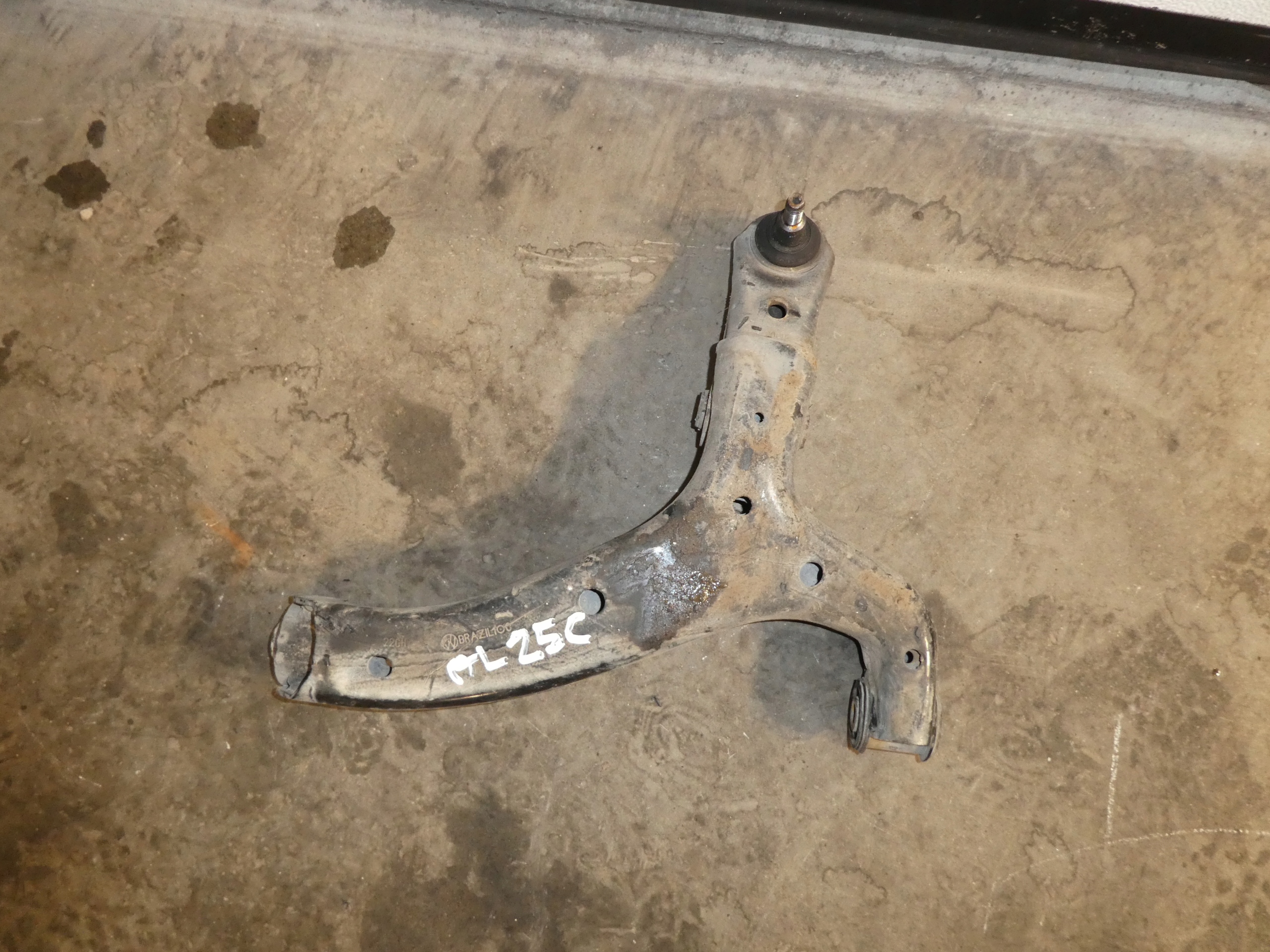 arm right front front VW AMAROK 2.0