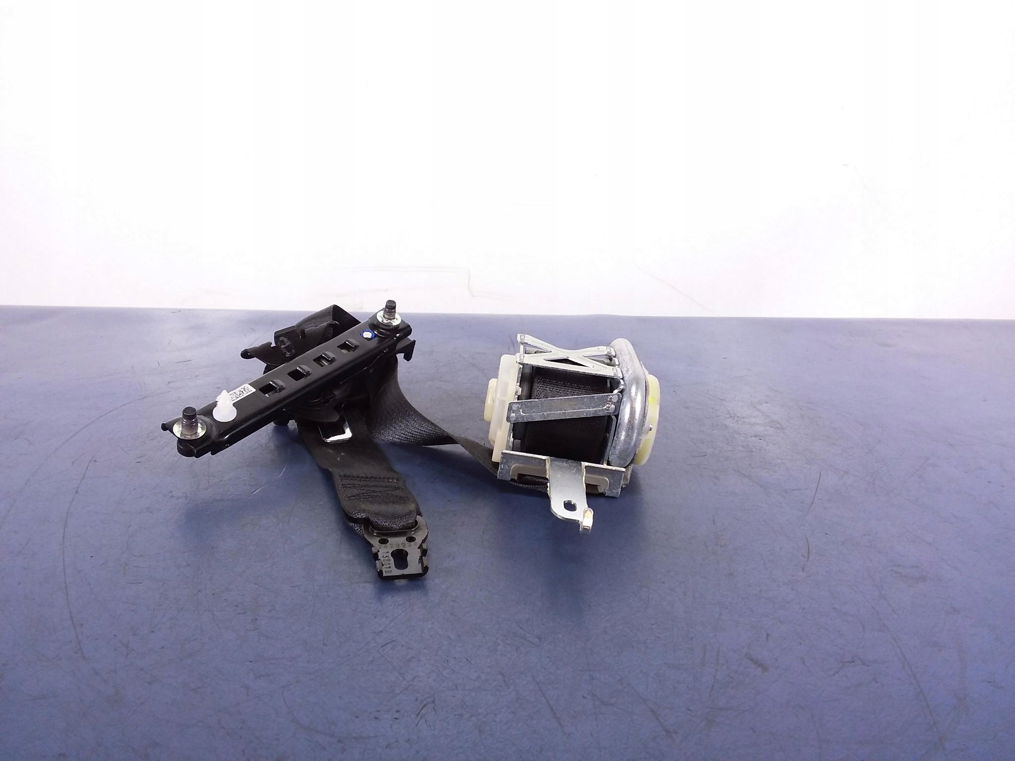 Cadillac CTS III ремень безопасности перед левый