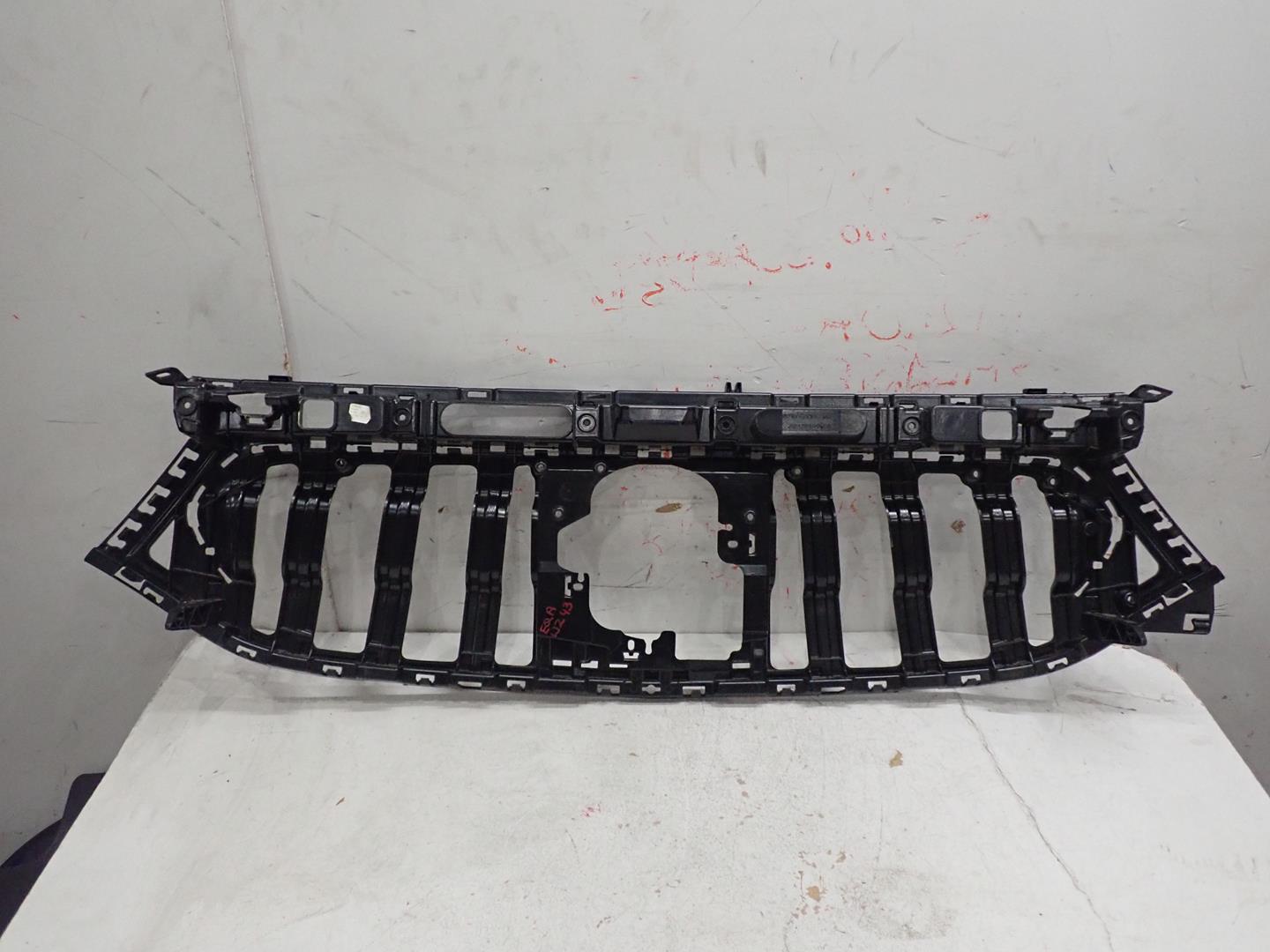 grille support MERCEDES EQA W243 2021- A2438880600