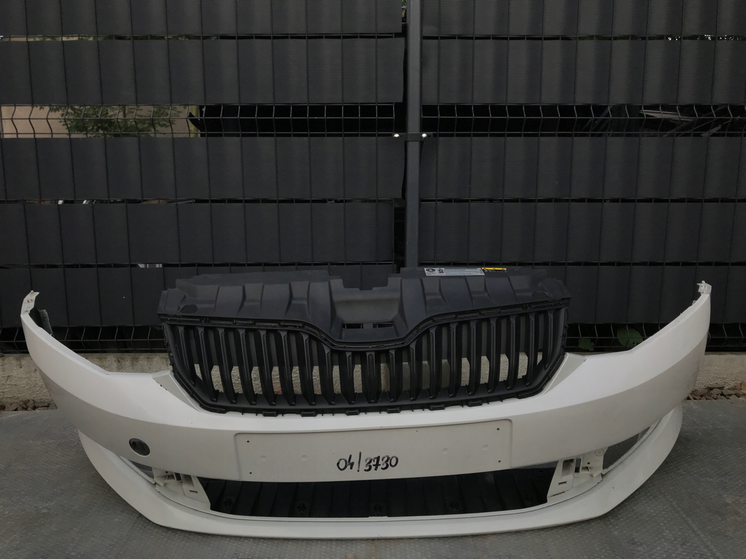 SKODA FABIA 3 III 6V ZDERZAK PRZÓD 2014-2018