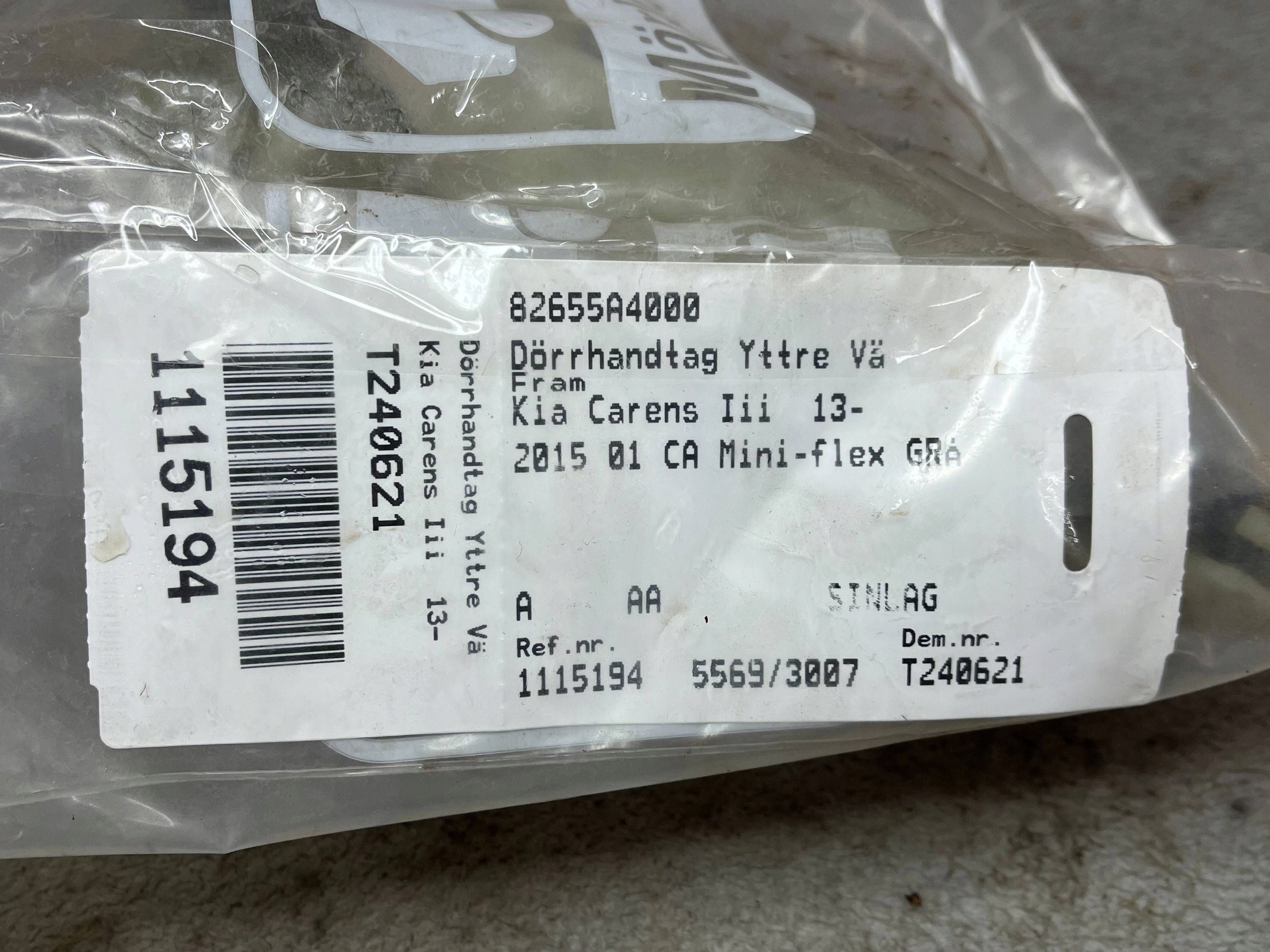 exterior handle door front left KIA Carens III 82655A4000